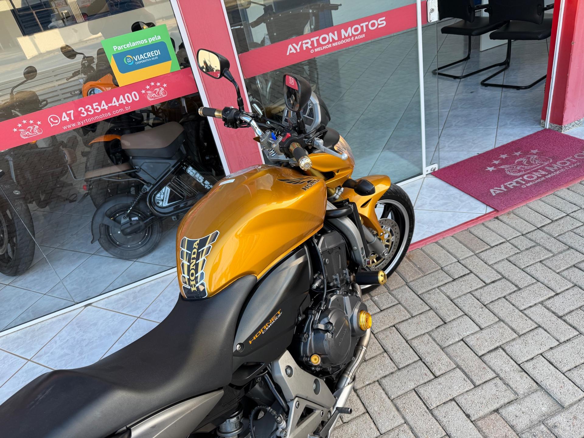 Foto numero 4 do veiculo Honda CB 600F HORNET  - Amarela - 2009/2009