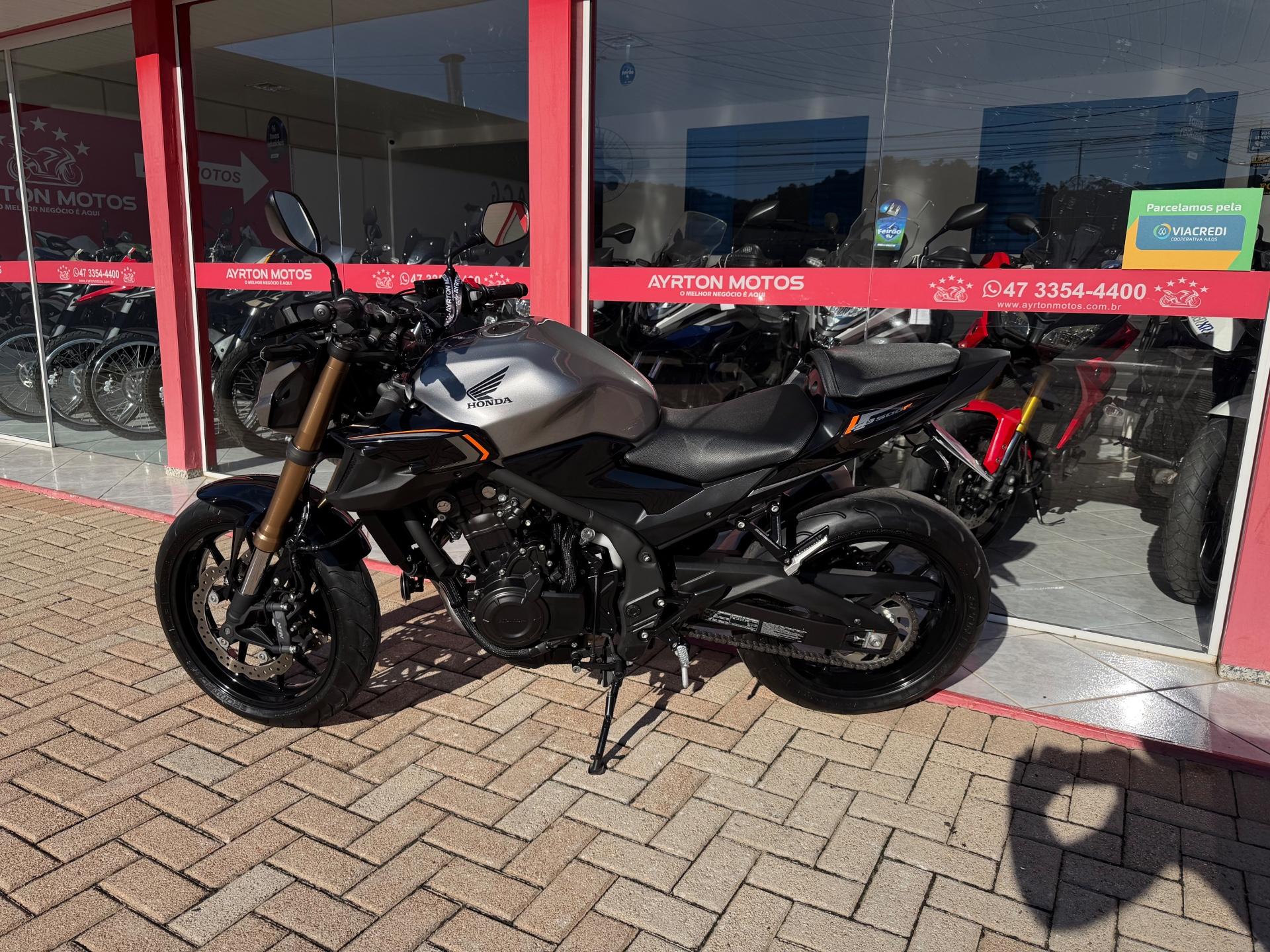 Foto numero 2 do veiculo Honda CB 500 F - Prata - 2023/2023