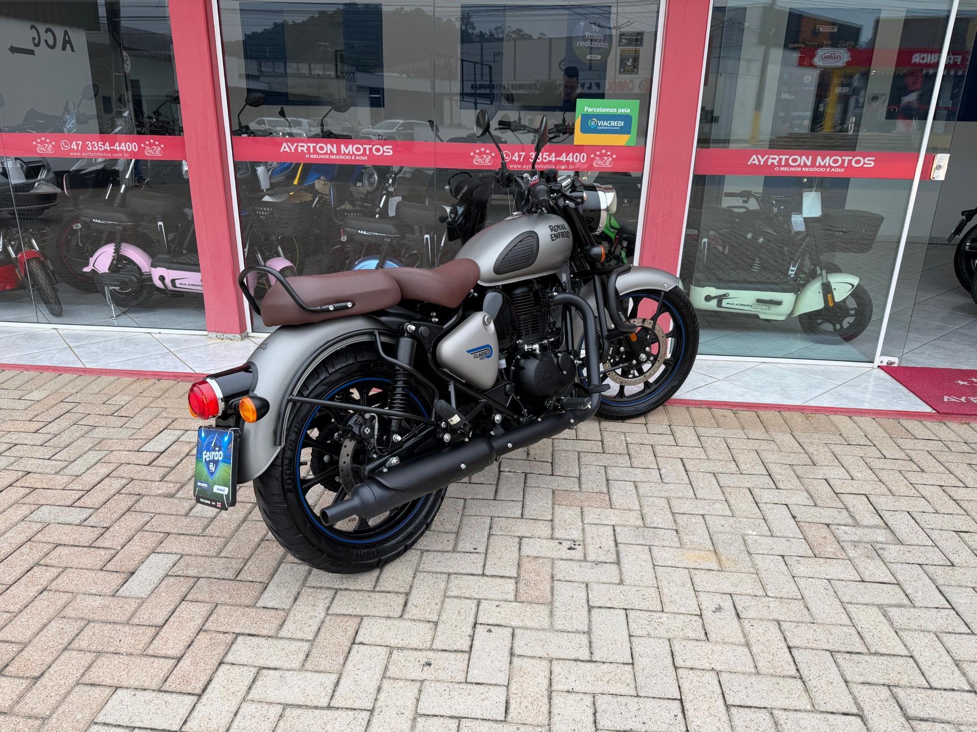 Foto numero 3 do veiculo Royal Enfield Classic DARK - Cinza - 2024/2025