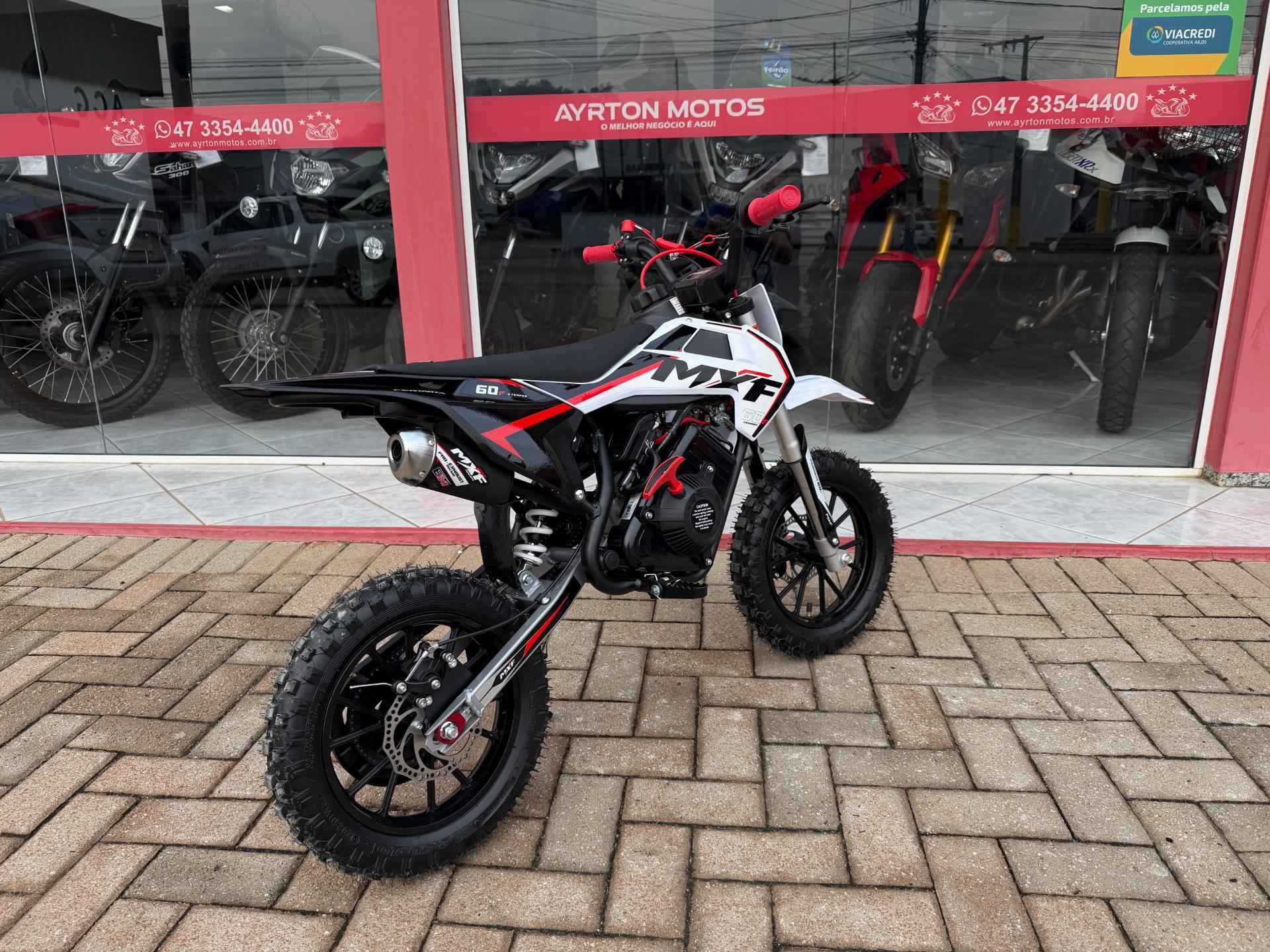 Foto numero 3 do veiculo MXF Ferinha 60F - Vermelha - 2025/2026