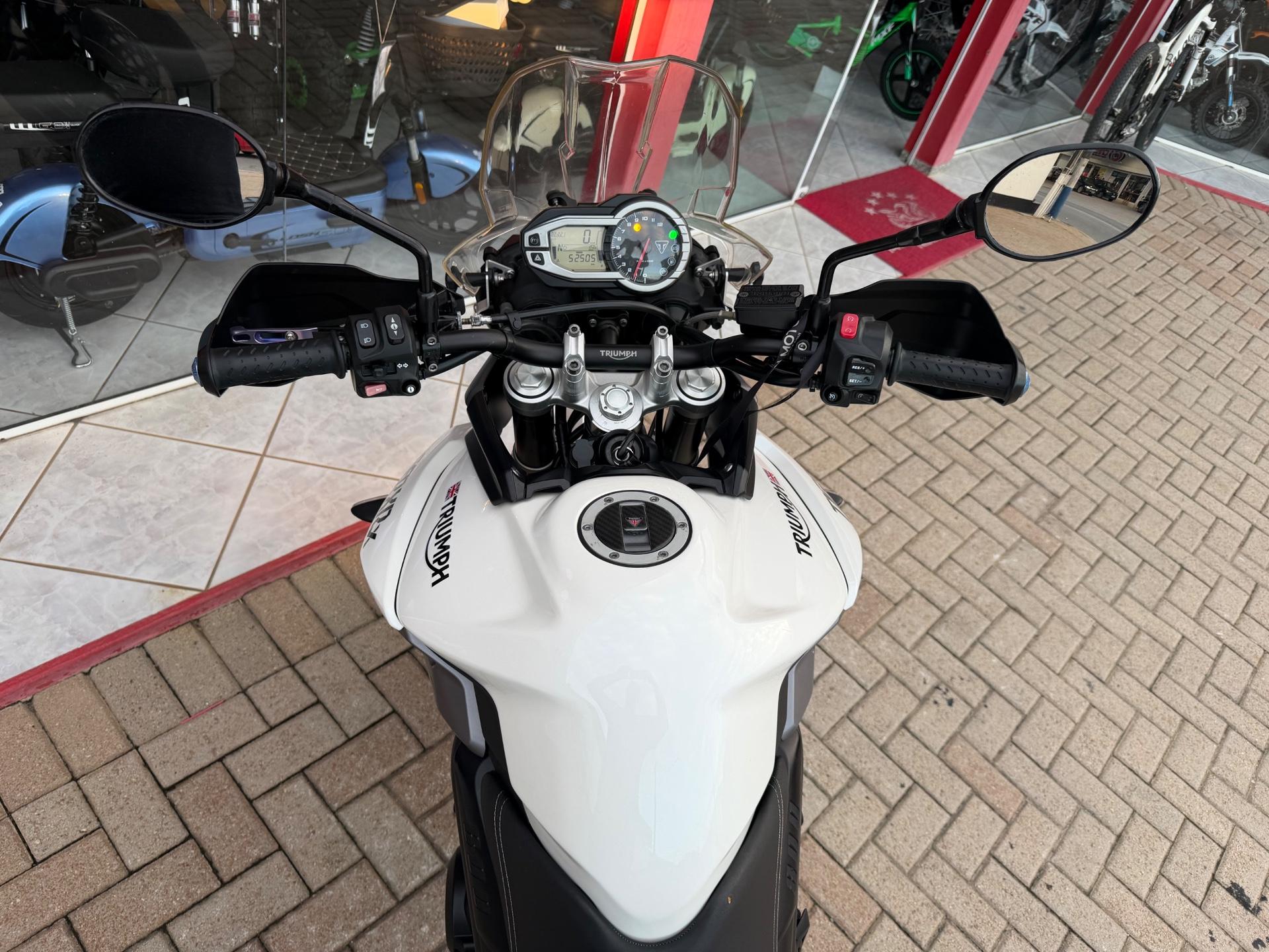 Foto numero 5 do veiculo Triumph Tiger 800 XRX  - Branca - 2016/2017
