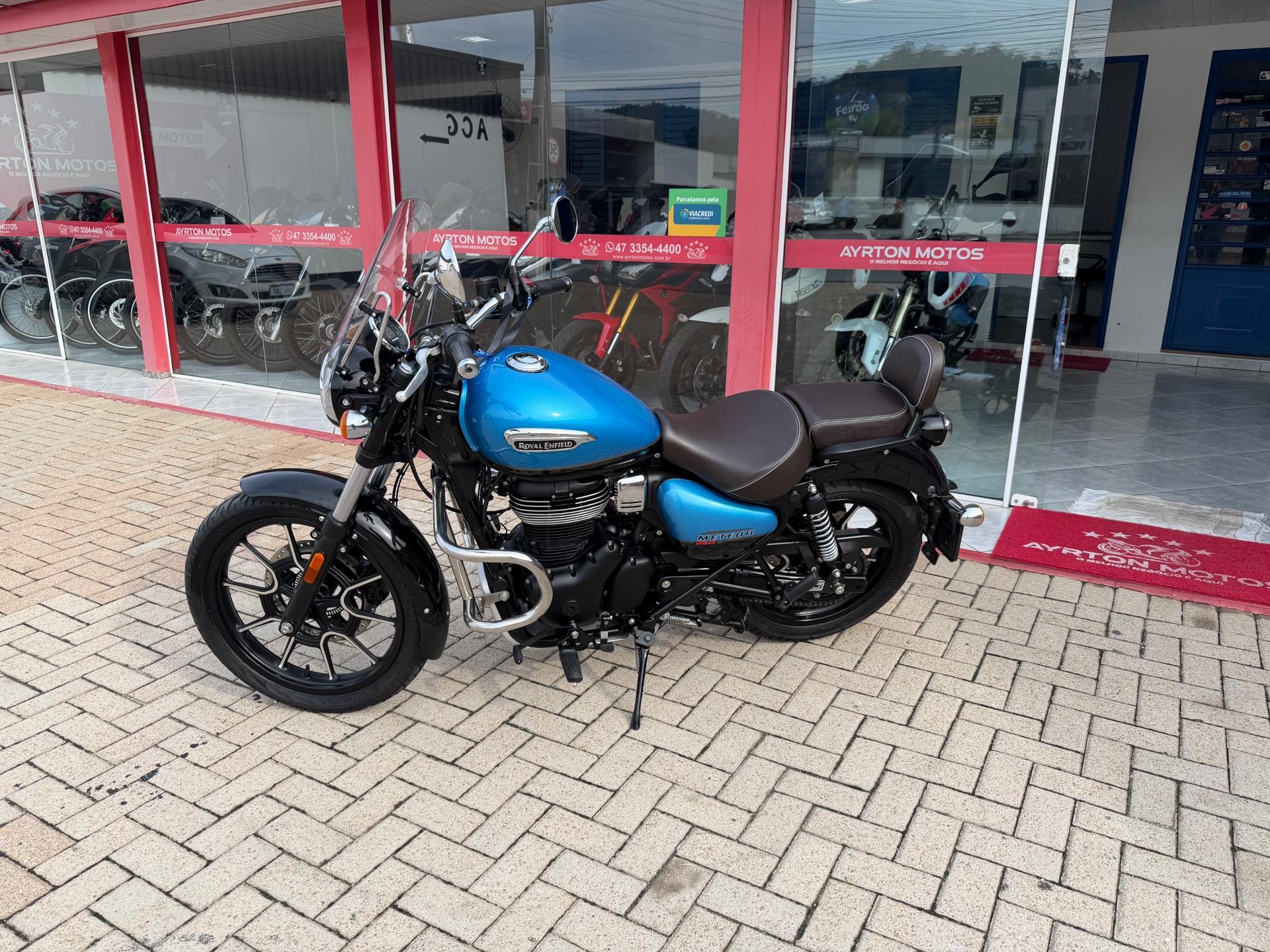Foto numero 2 do veiculo Royal Enfield Meteor  350 Supernova - Azul - 2022/2023