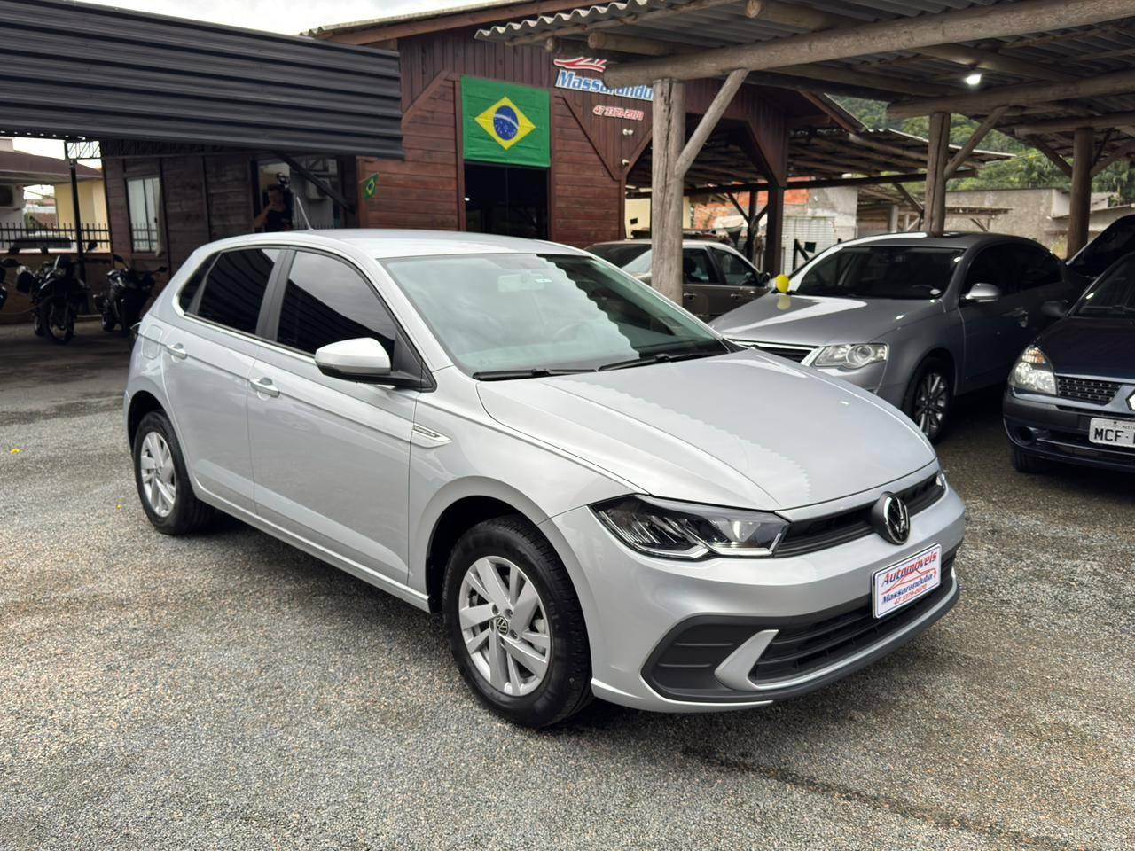 Foto numero 2 do veiculo Volkswagen Polo Comfortline TSI 1.0 Flex 12V Aut.  - Prata - 2022/2023