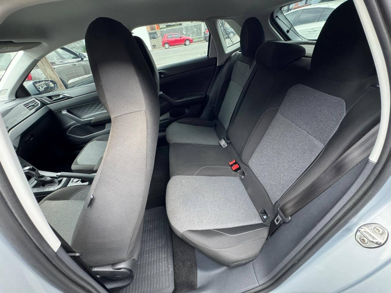 Foto numero 19 do veiculo Volkswagen Polo Comfortline TSI 1.0 Flex 12V Aut.  - Prata - 2022/2023