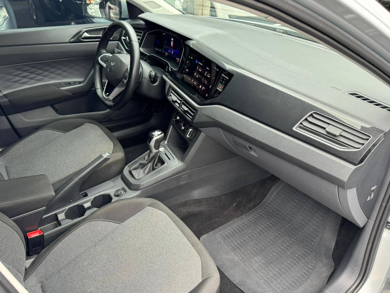 Foto numero 17 do veiculo Volkswagen Polo Comfortline TSI 1.0 Flex 12V Aut.  - Prata - 2022/2023