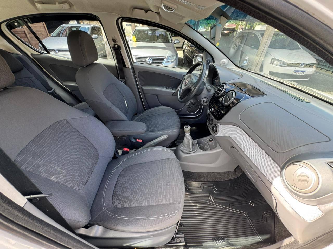 Foto numero 13 do veiculo Fiat Palio ATTRA./ITÁLIA 1.4 EVO F.Flex 8V 5p  - Branca - 2013/2014