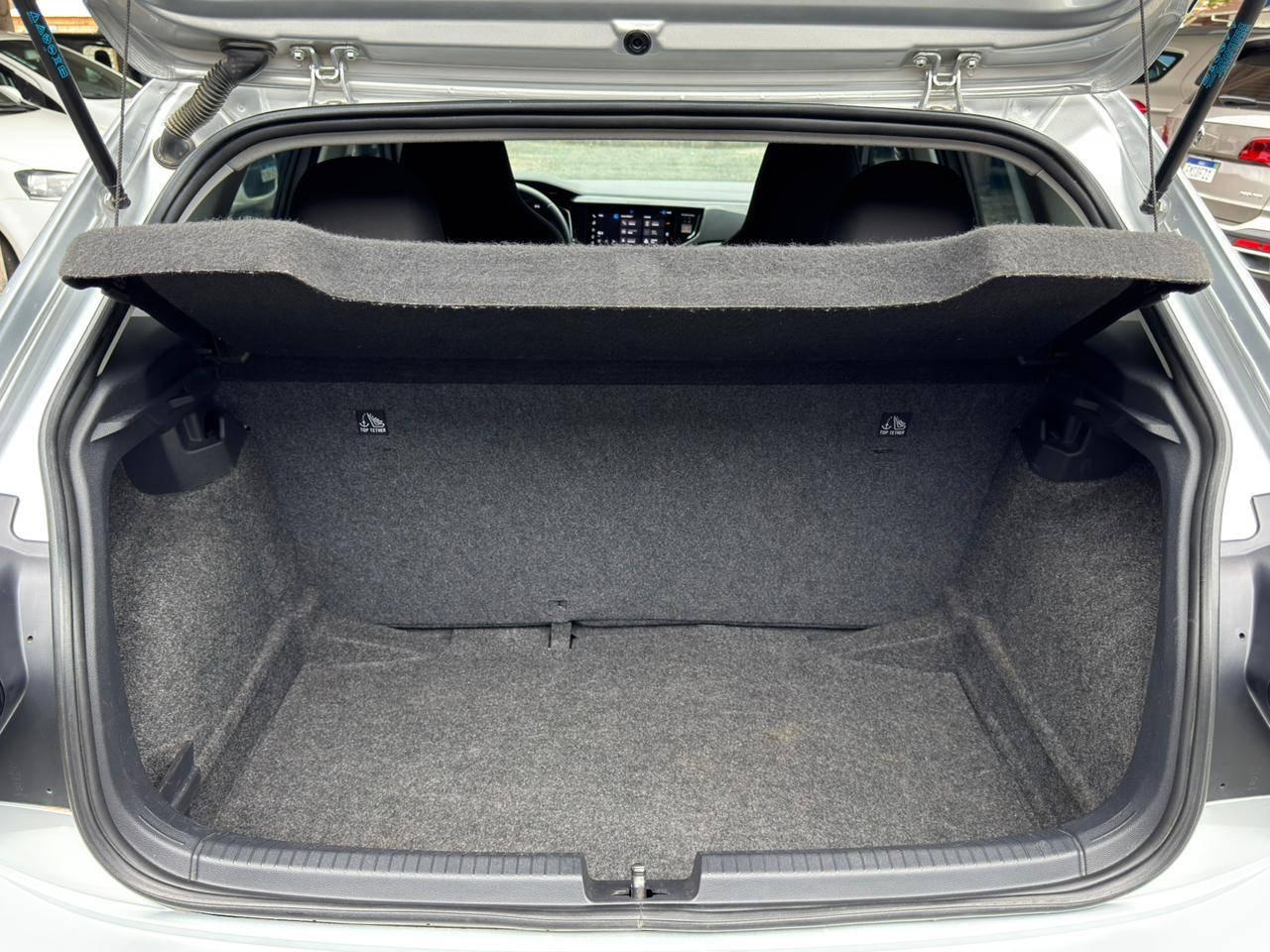 Foto numero 6 do veiculo Volkswagen Polo Comfortline TSI 1.0 Flex 12V Aut.  - Prata - 2022/2023