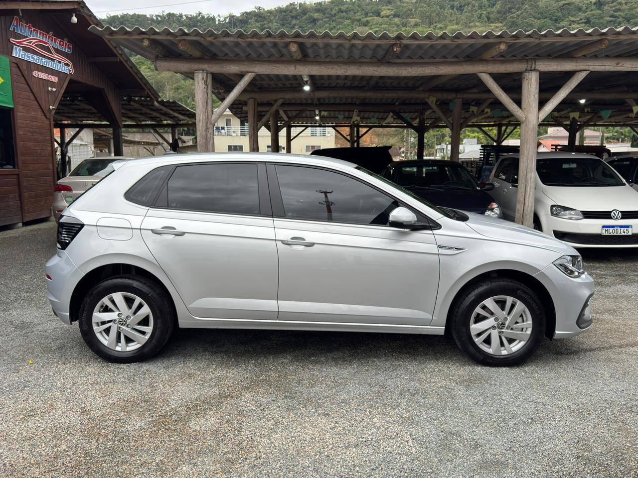 Foto numero 3 do veiculo Volkswagen Polo Comfortline TSI 1.0 Flex 12V Aut.  - Prata - 2022/2023