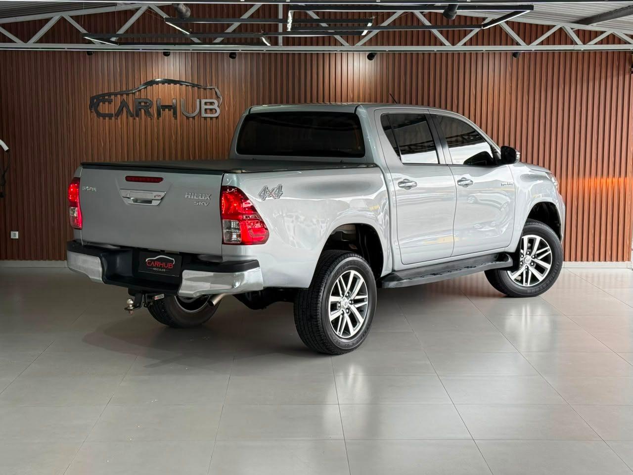 Foto numero 3 do veiculo Toyota Hilux CD SRV 4x4 2.8 TDI Diesel Aut.  - Prata - 2019/2019