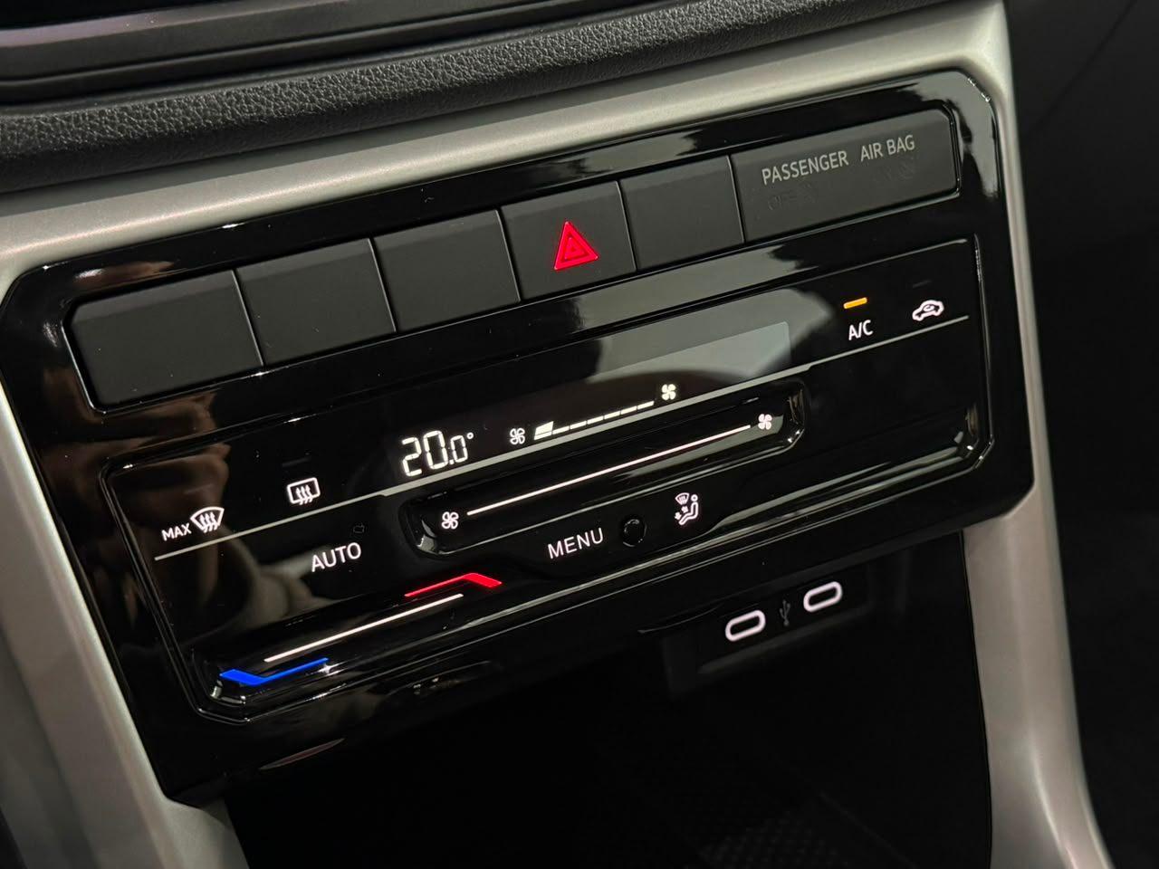 Foto numero 8 do veiculo Volkswagen T-Cross 200 TSI 1.0  Flex 12V 5p Aut. - Preta - 2024/2025
