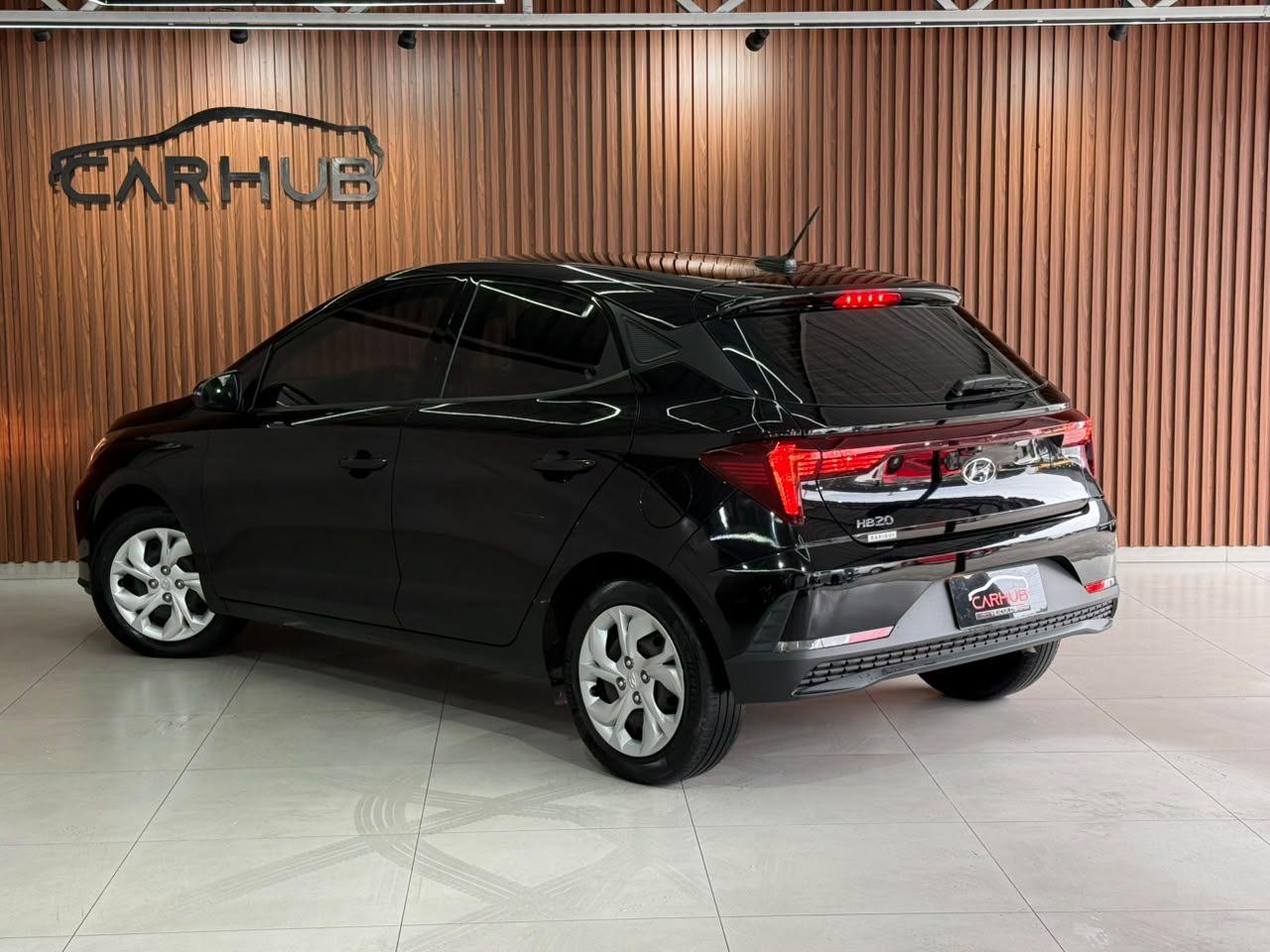 Foto numero 2 do veiculo Hyundai HB20 Comfort 1.0 Flex 12V Mec. - Preta - 2023/2024