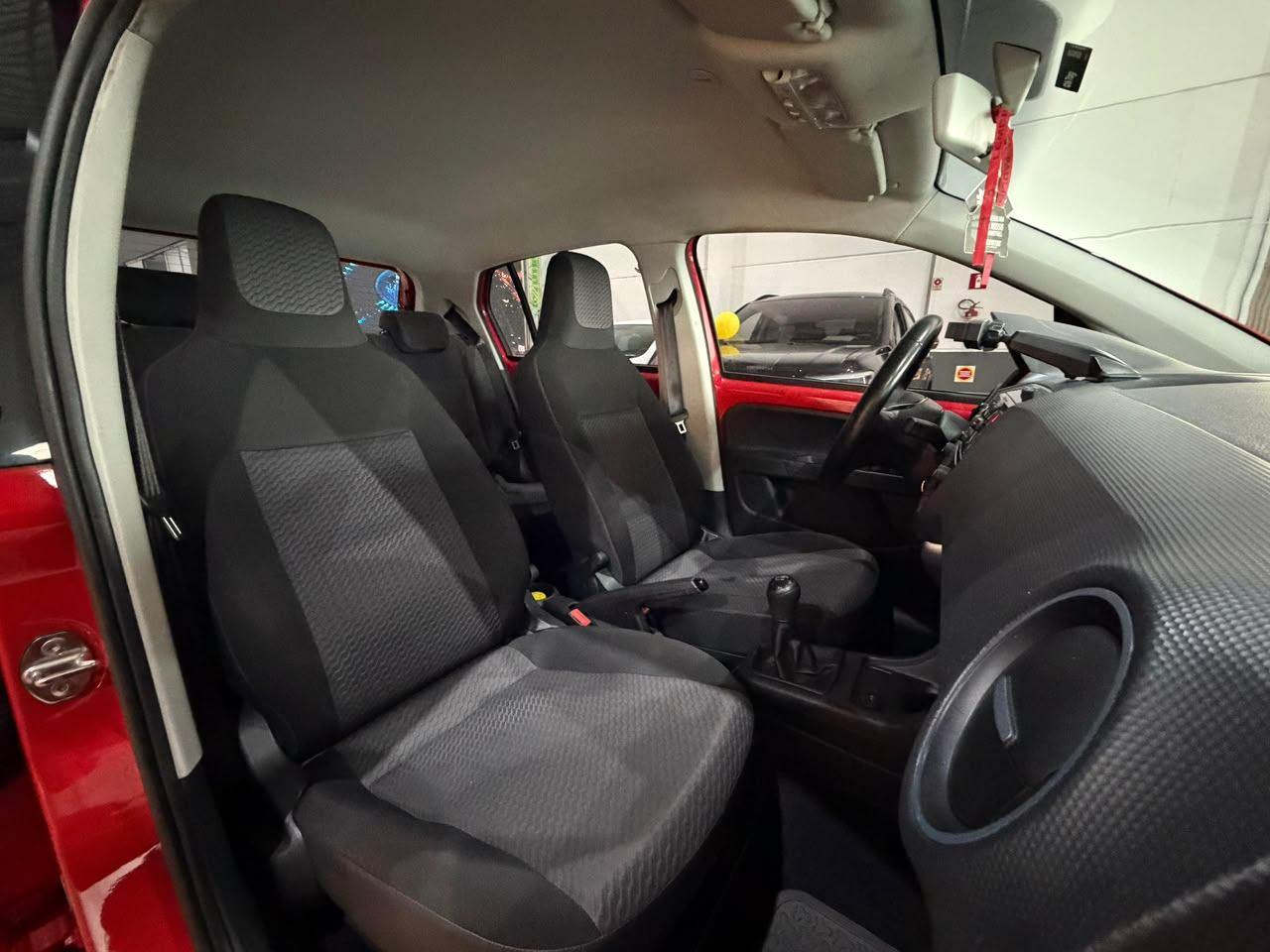 Foto numero 12 do veiculo Volkswagen Up move 1.0 TSI Total Flex 12V 5p - Vermelha - 2017/2018