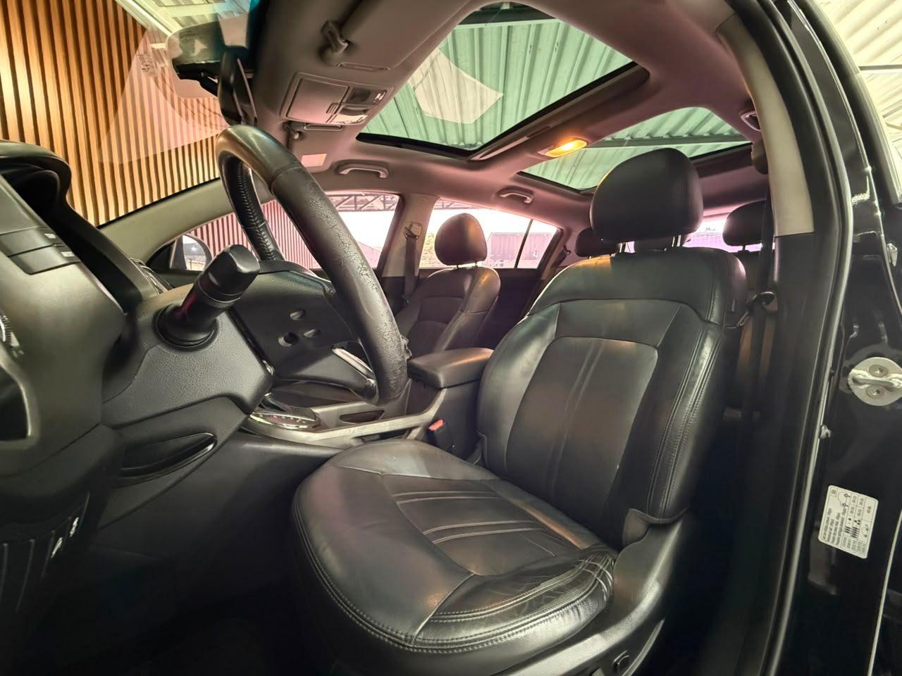 Foto numero 10 do veiculo Kia Sportage EX 2.0 16V/ 2.0 16V Flex Aut.  - Preta - 2014/2015