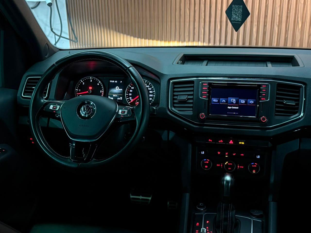 Foto numero 16 do veiculo Volkswagen Amarok /VW  V6 EXTREME - Preta - 2023/2023