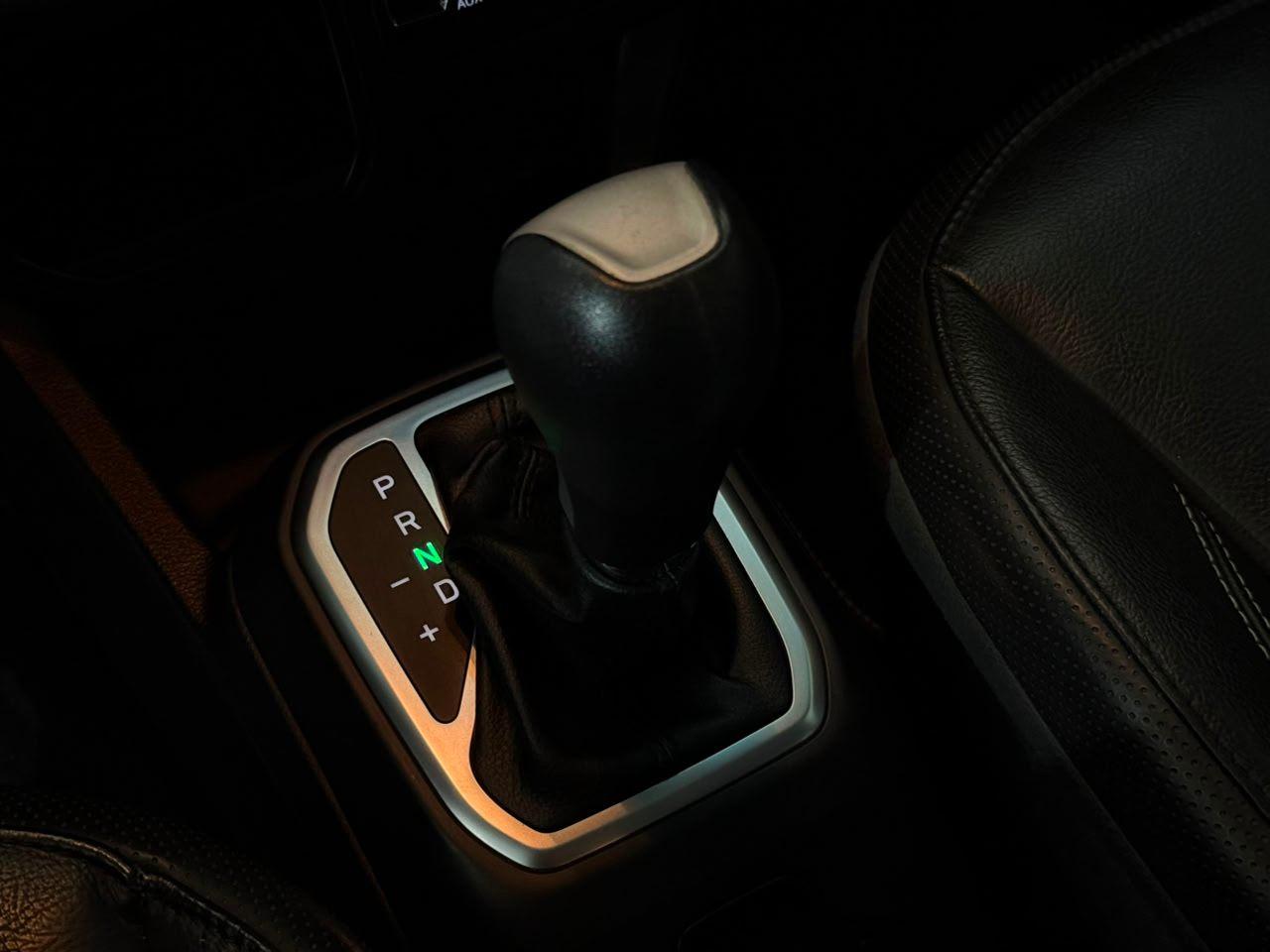 Foto numero 8 do veiculo Jeep Renegade LNGTD AT - Branca - 2019/2019