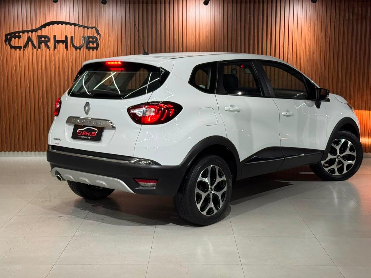 Foto numero 3 do veiculo Renault Captur Intense 1.6 16V Flex 5p Aut.  - Branca - 2018/2019