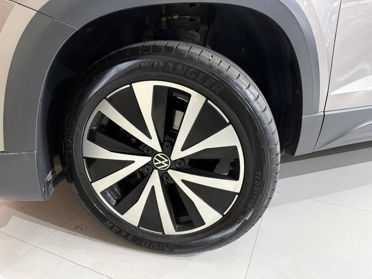Foto numero 18 do veiculo Volkswagen Taos Highline 1.4 250 TSI Flex Aut. - Branca - 2021/2022