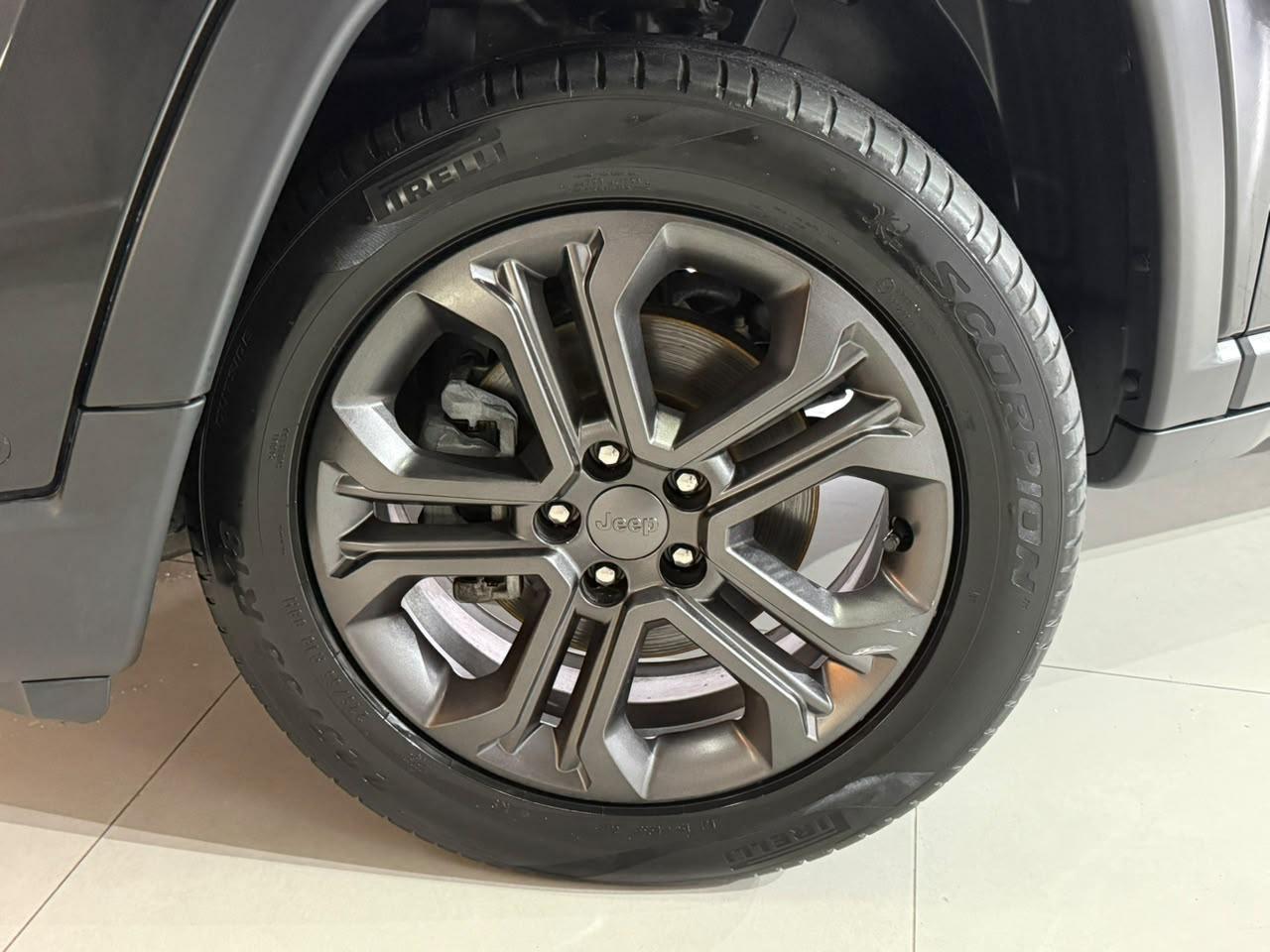 Foto numero 18 do veiculo Jeep Compass LONG. T270 1.3 TB 4x2 Flex Aut. - Preta - 2022/2022