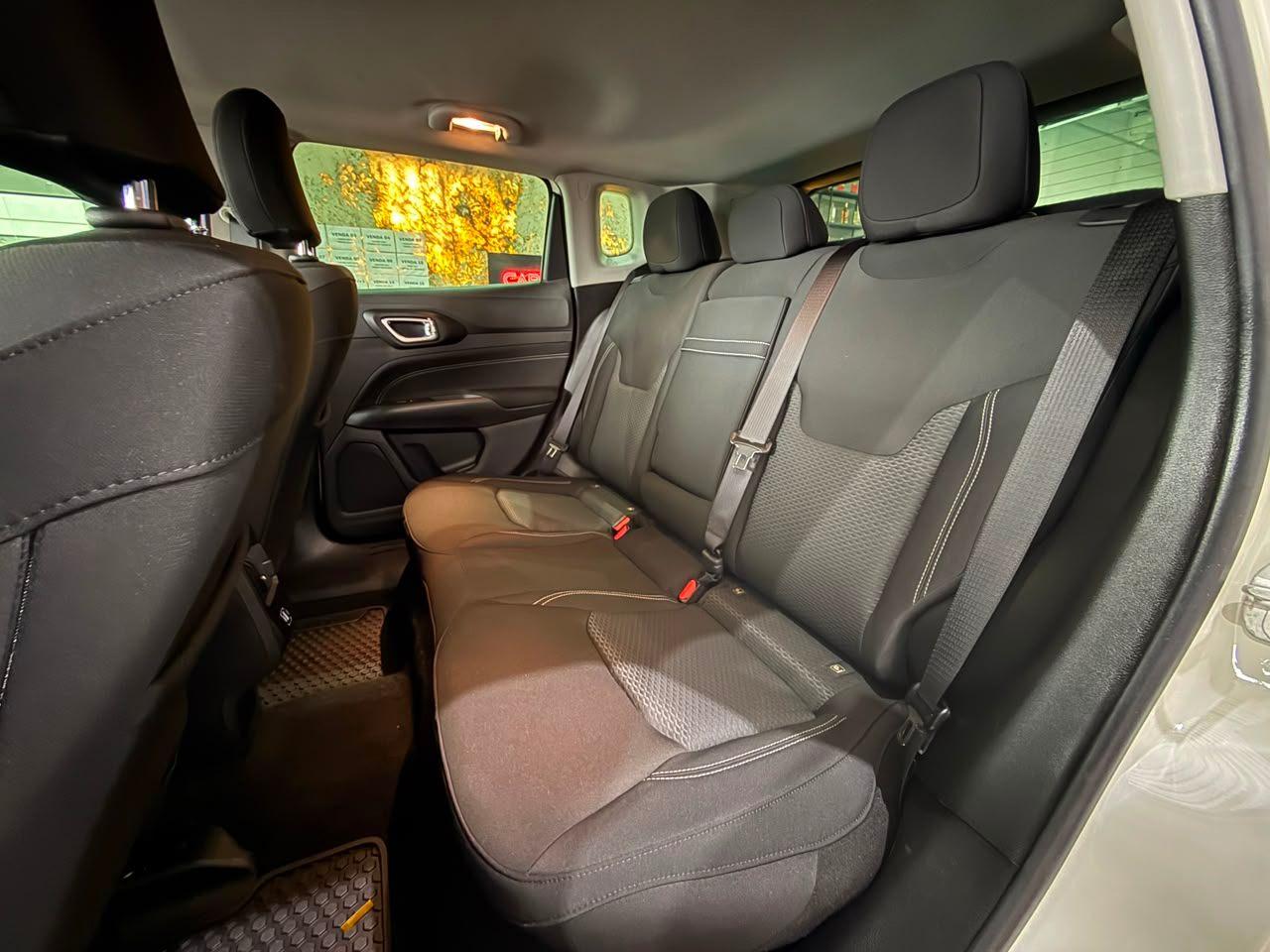Foto numero 12 do veiculo Jeep Compass SPORT T270 1.3 TB 4x2 Flex Aut.  - Branca - 2025/2026