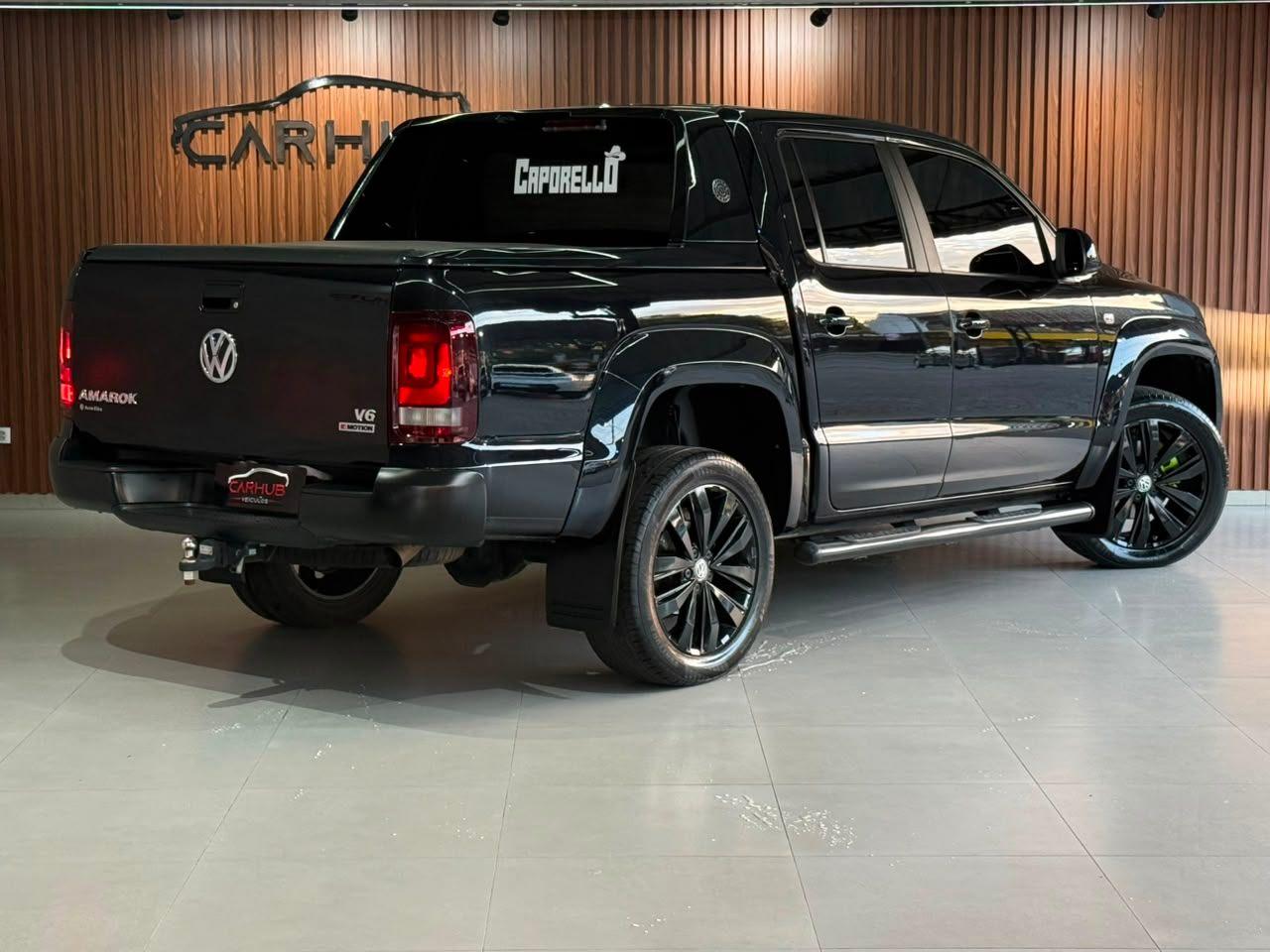 Foto numero 3 do veiculo Volkswagen Amarok /VW  V6 EXTREME - Preta - 2023/2023