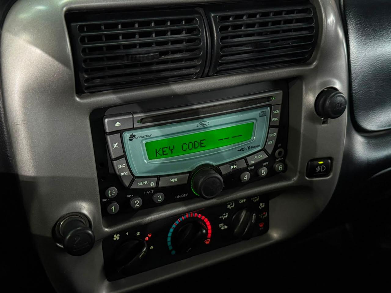 Foto numero 7 do veiculo Ford Ranger /  XLS 10A - Prata - 2010/2011