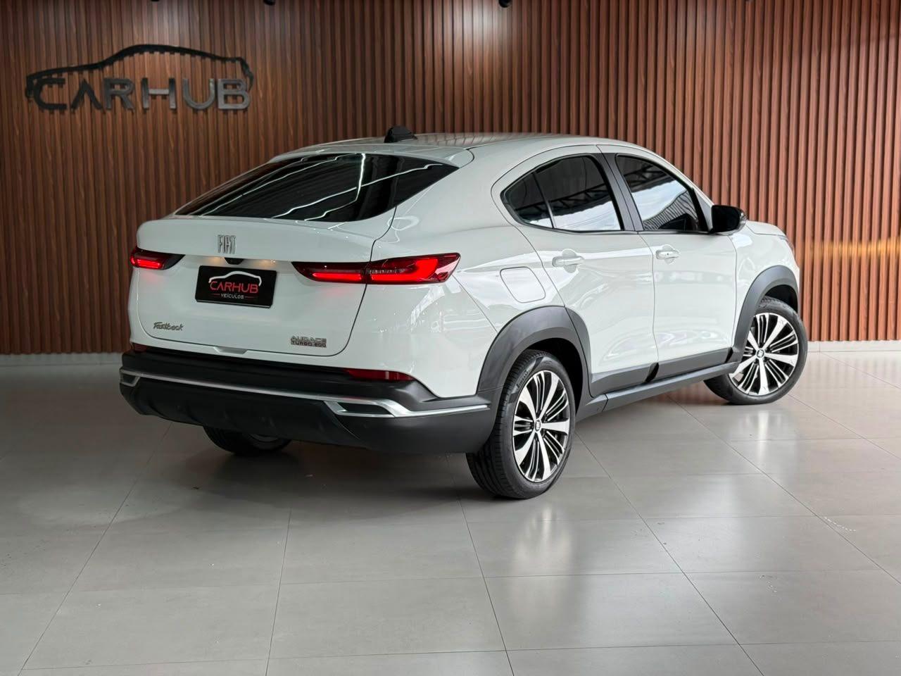 Foto numero 3 do veiculo Fiat Fastback Audace 1.0 200 T. Flex Aut  - Branca - 2023/2024