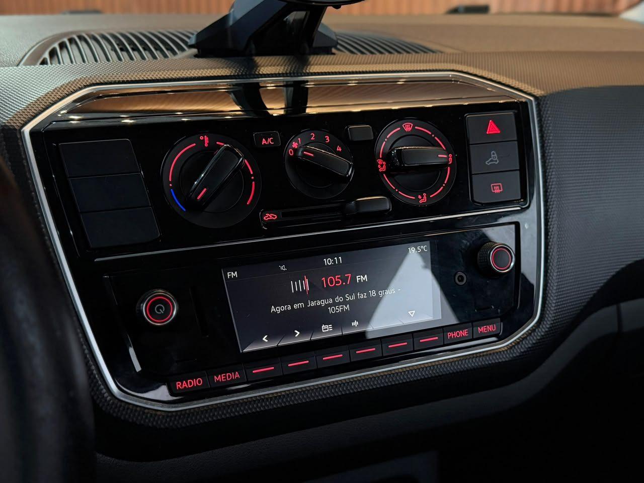 Foto numero 6 do veiculo Volkswagen Up move 1.0 TSI Total Flex 12V 5p - Vermelha - 2017/2018
