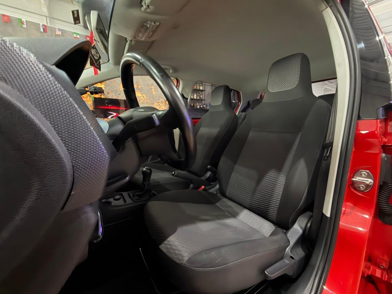 Foto numero 9 do veiculo Volkswagen Up move 1.0 TSI Total Flex 12V 5p - Vermelha - 2017/2018
