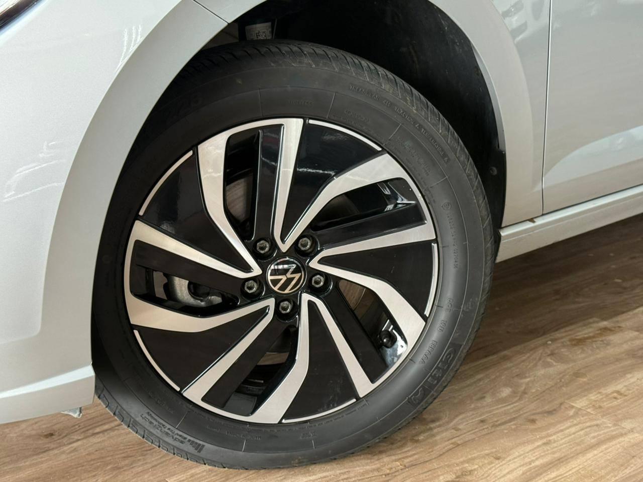 Foto numero 16 do veiculo Volkswagen Polo W/ HL AB - Prata - 2025/2026