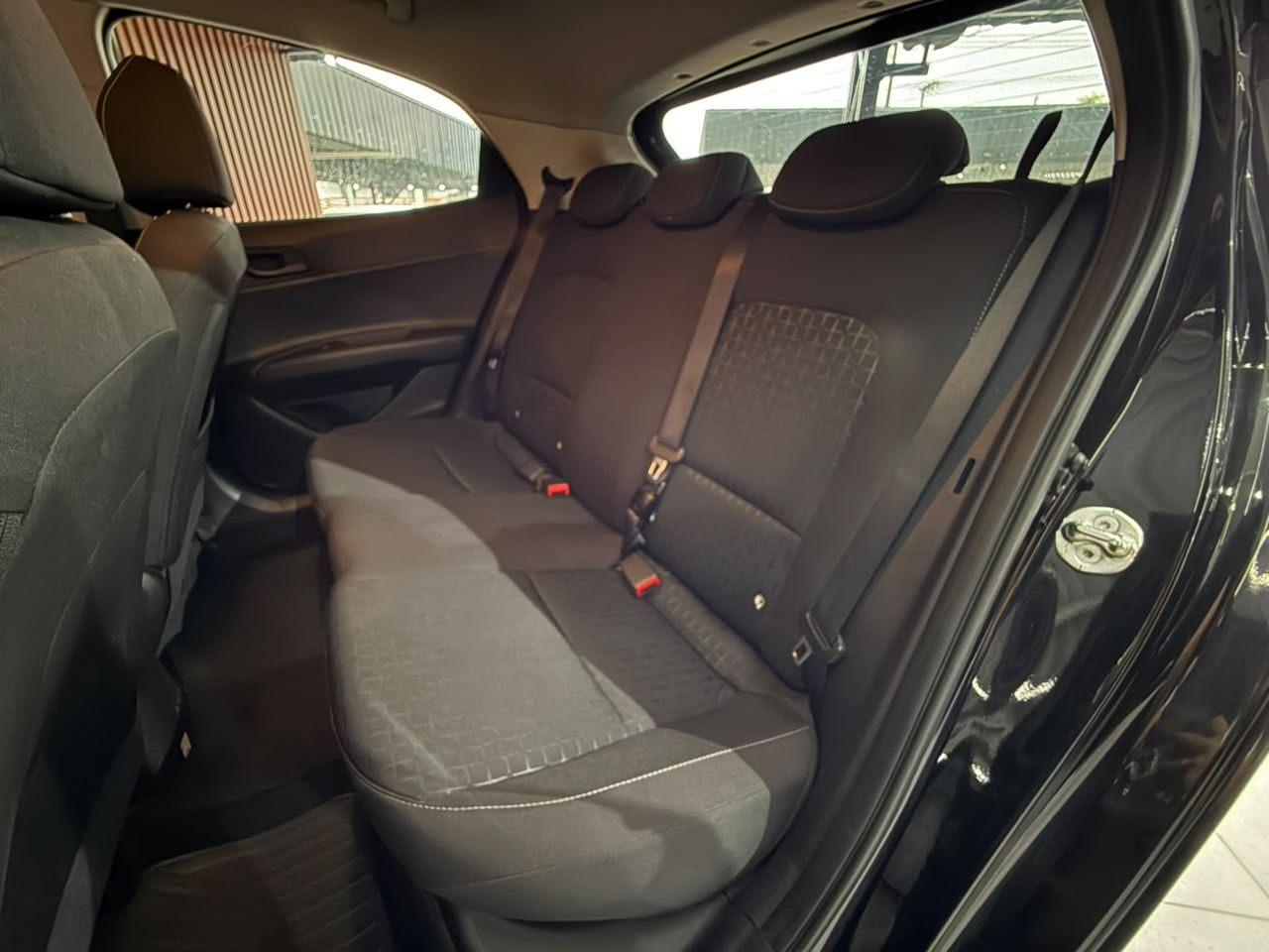 Foto numero 11 do veiculo Hyundai HB20 Comfort 1.0 Flex 12V Mec. - Preta - 2023/2024