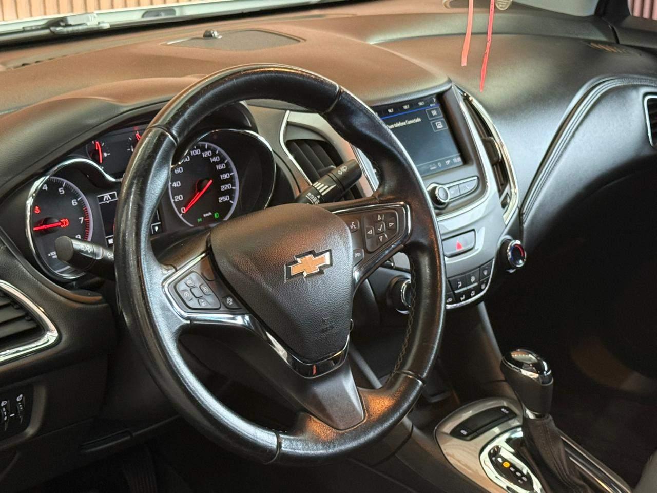 Foto numero 4 do veiculo Chevrolet Cruze /CHEV  LT NB AT - Branca - 2019/2020
