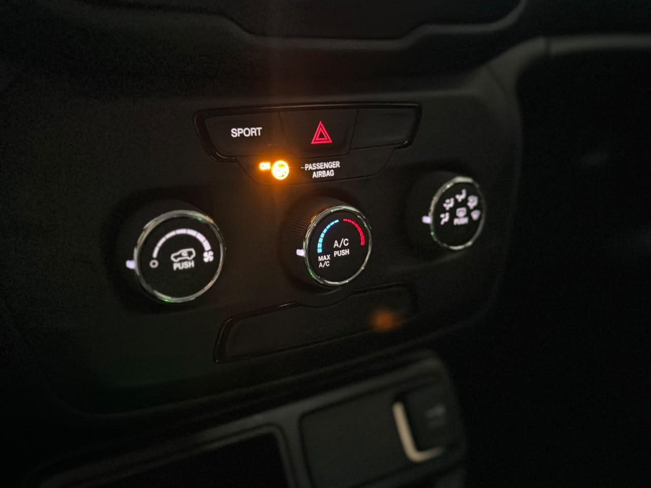 Foto numero 8 do veiculo Jeep Renegade 1.8 AT - Prata - 2019/2020