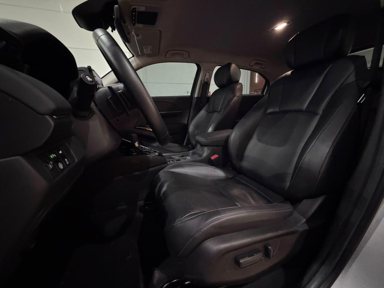 Foto numero 14 do veiculo Honda HR-V Touring 1.5 Flex TB 16V 5p Aut. - Prata - 2025/2025