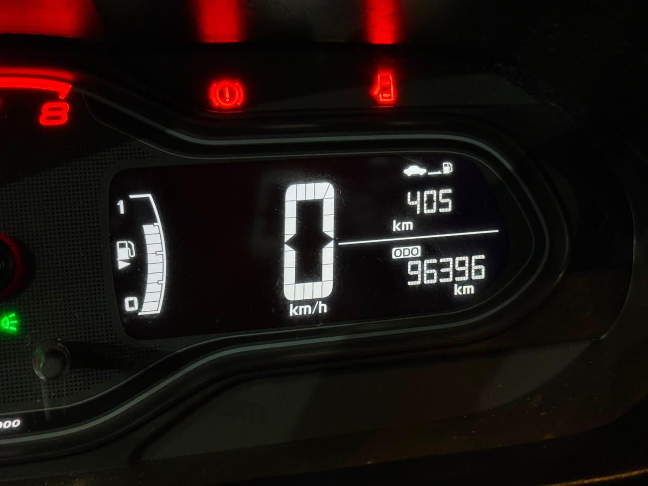 Foto numero 5 do veiculo Chevrolet Onix HATCH LT 1.4 8V FlexPower 5p Mec.  - Cinza - 2019/2019