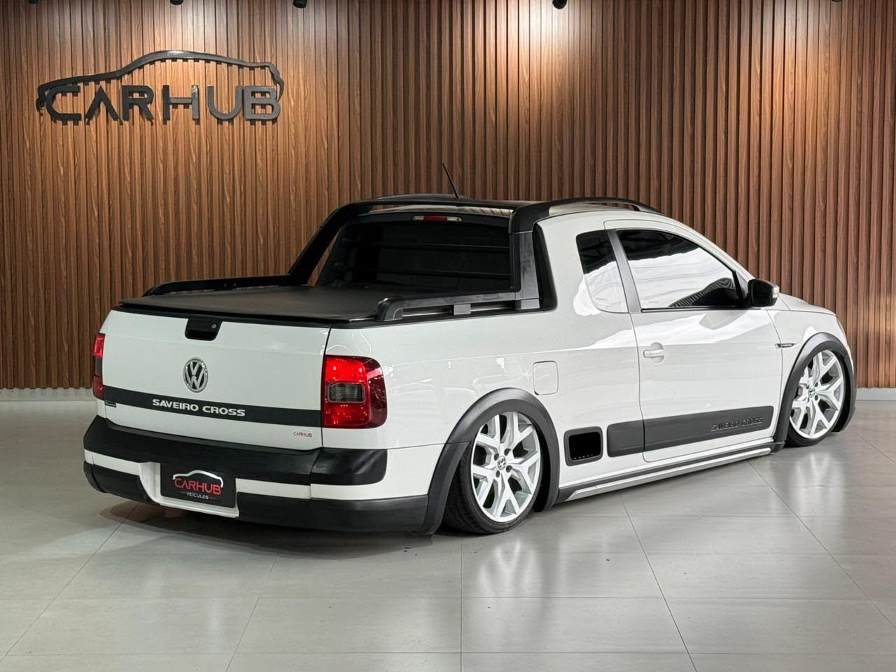 Foto numero 3 do veiculo Volkswagen Saveiro W/NOVA  CE CROSS - Branca - 2013/2014