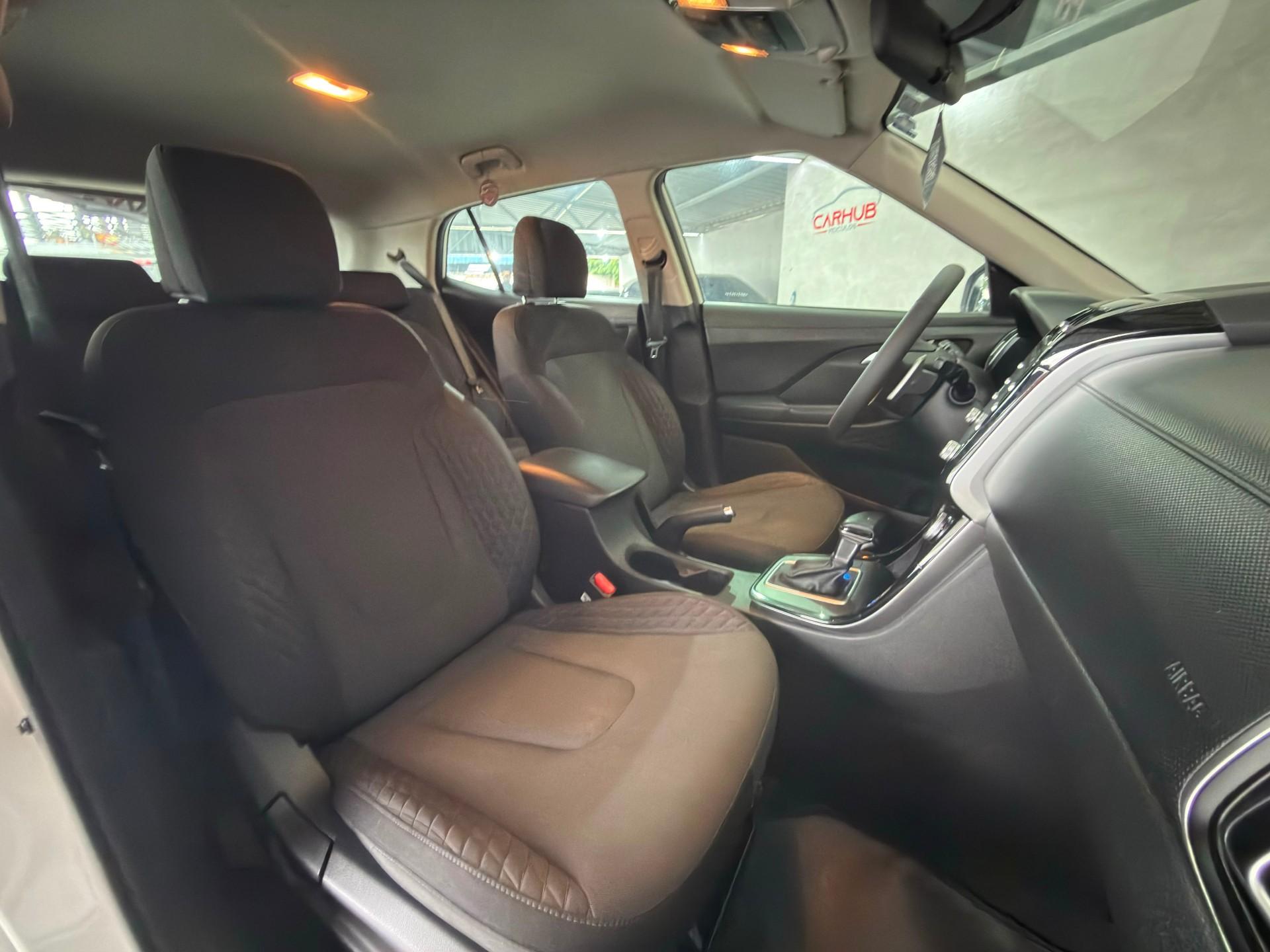 Foto numero 12 do veiculo Hyundai Creta Limited 1.0 TB 12V Flex Aut.  - Branca - 2021/2022