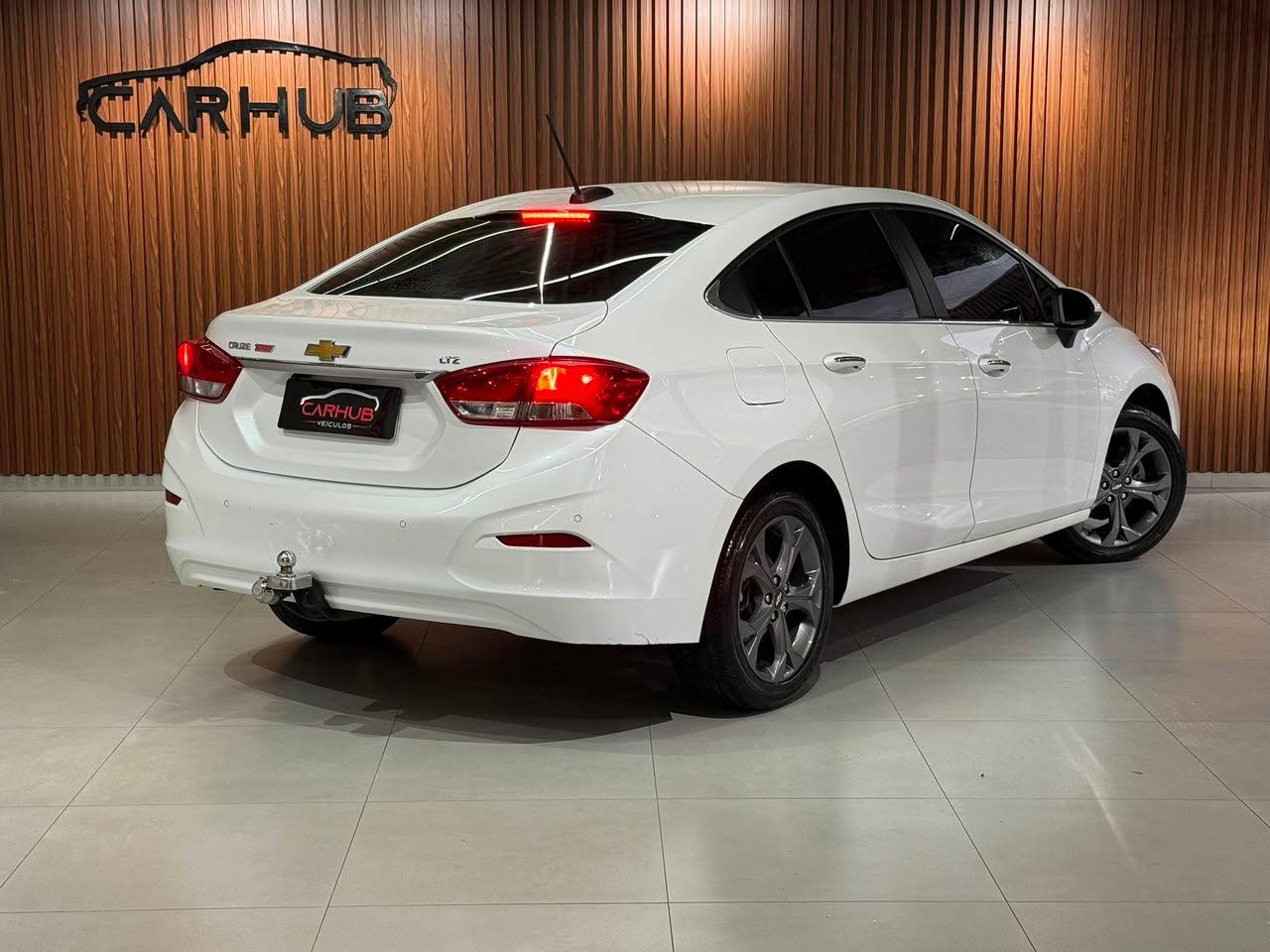 Foto numero 3 do veiculo Chevrolet Cruze LTZ 1.4 16V Turbo Flex 4p Aut.  - Branca - 2021/2022