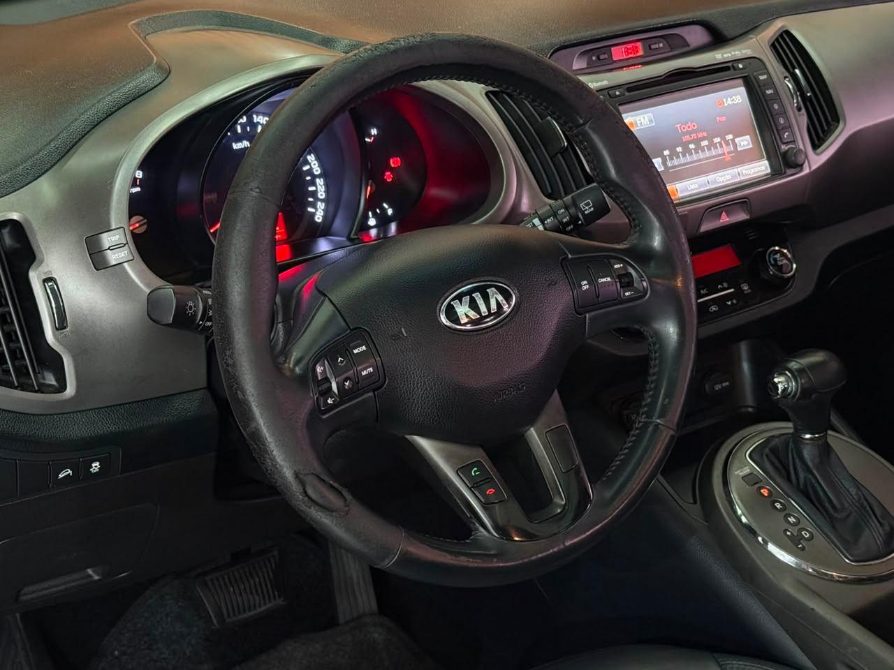 Foto numero 4 do veiculo Kia Sportage EX 2.0 16V/ 2.0 16V Flex Aut.  - Preta - 2014/2015