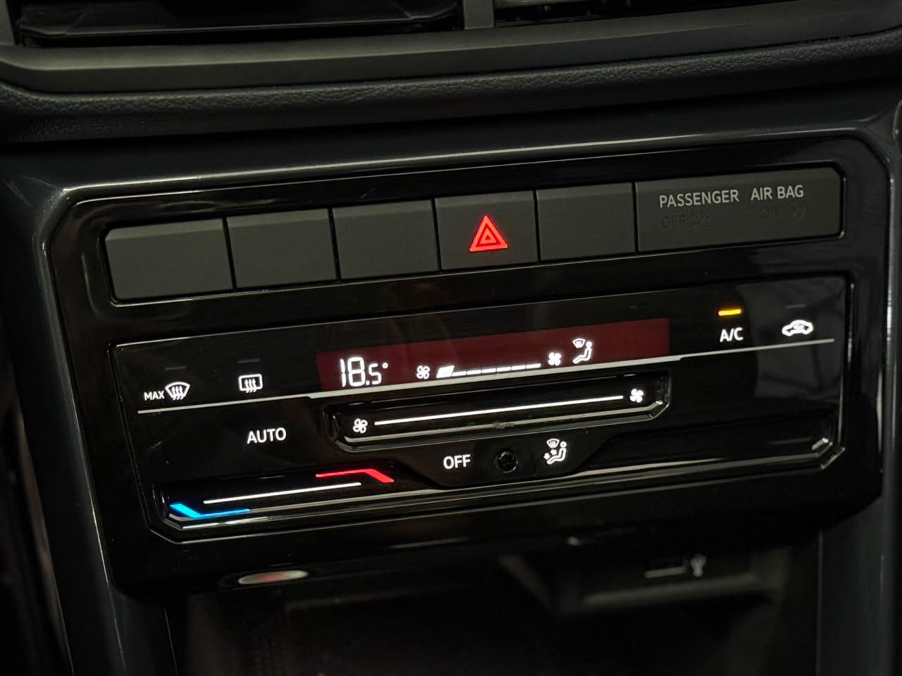 Foto numero 8 do veiculo Volkswagen T-Cross Hig. 250 TSI 1.4 Flex 16V 5p Aut  - Vermelha - 2022/2022