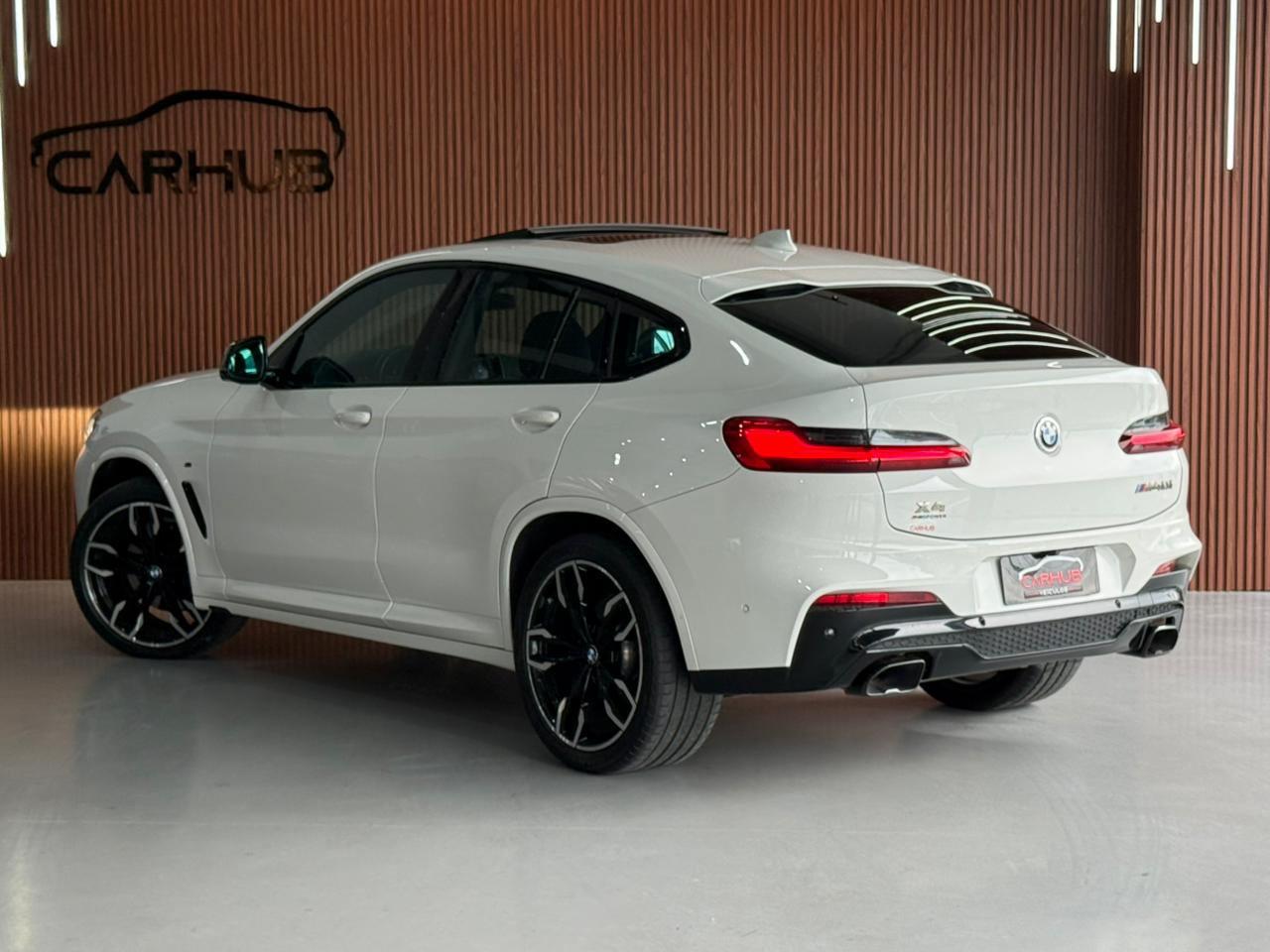 Foto numero 2 do veiculo BMW X4 M40i 3.0 Turbo 388cv Aut.  - Branca - 2020/2021