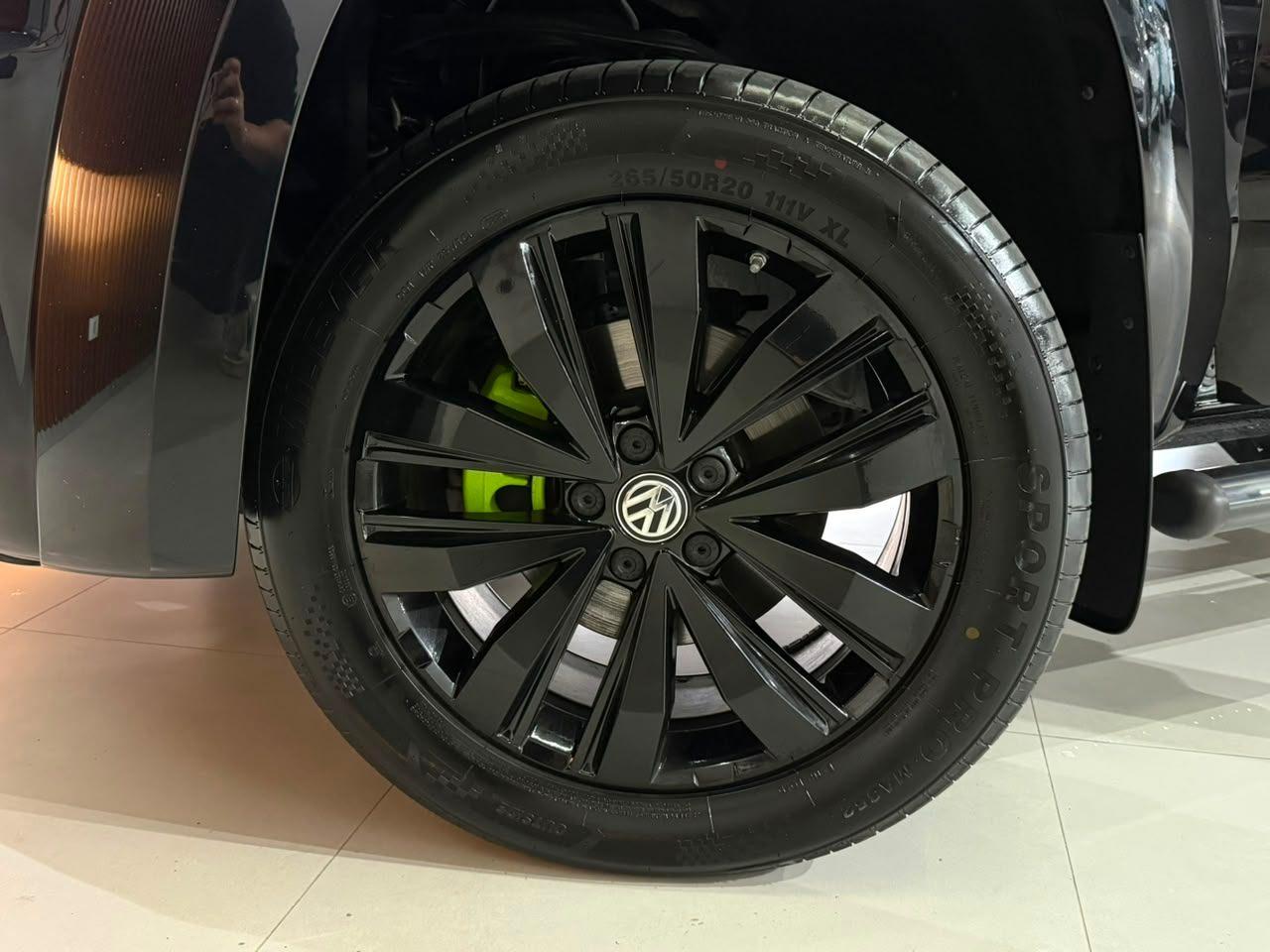 Foto numero 18 do veiculo Volkswagen Amarok /VW  V6 EXTREME - Preta - 2023/2023