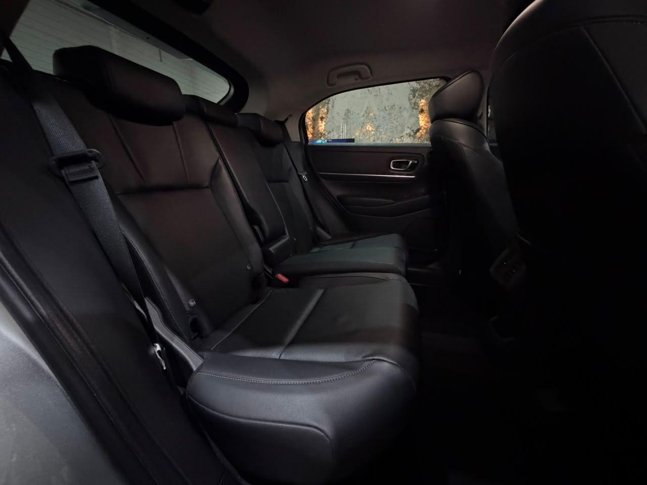 Foto numero 16 do veiculo Honda HR-V Touring 1.5 Flex TB 16V 5p Aut. - Prata - 2025/2025