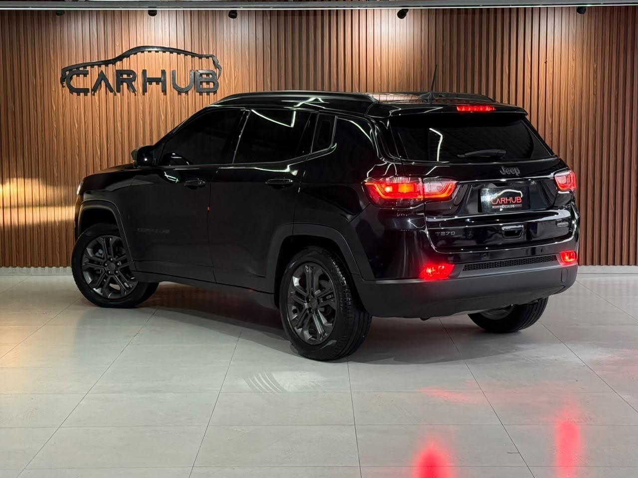 Foto numero 2 do veiculo Jeep Compass LONG. T270 1.3 TB 4x2 Flex Aut. - Preta - 2022/2022