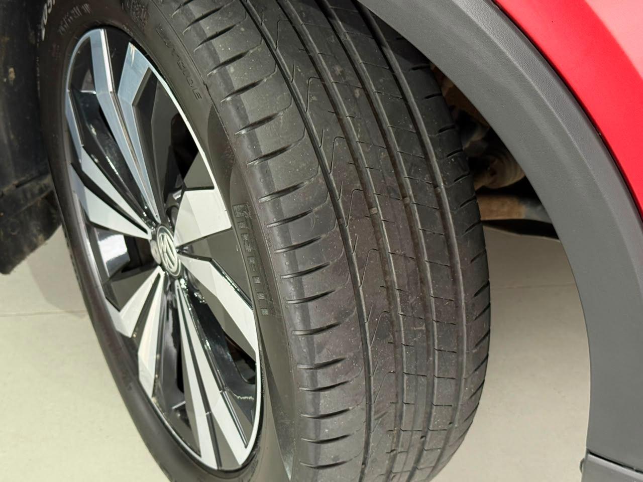 Foto numero 20 do veiculo Volkswagen T-Cross Hig. 250 TSI 1.4 Flex 16V 5p Aut  - Vermelha - 2022/2022