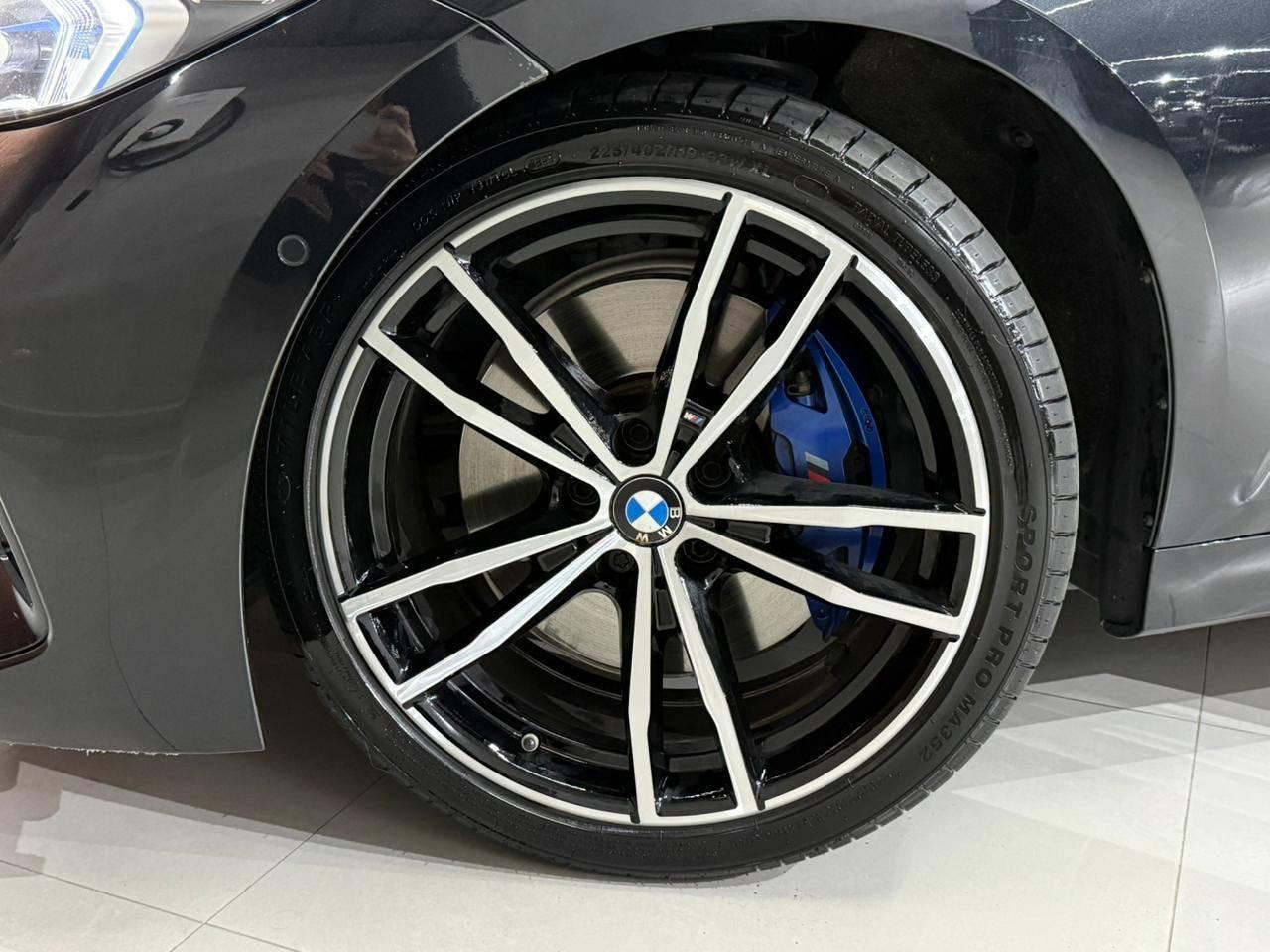 Foto numero 19 do veiculo BMW 320i M SPORT FLEX - Preta - 2024/2024
