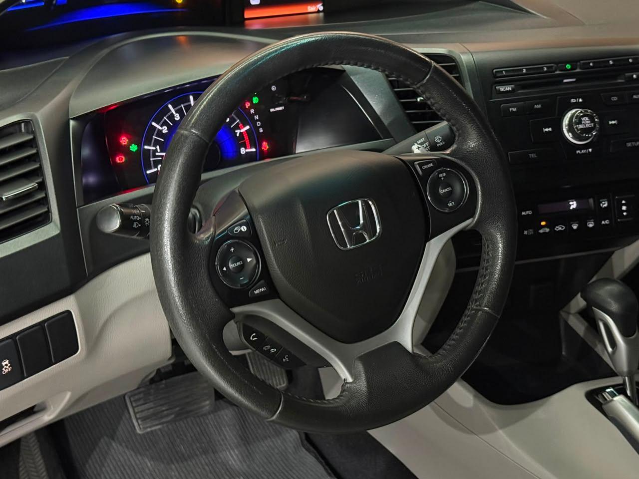 Foto numero 4 do veiculo Honda Civic LXR - Prata - 2015/2016