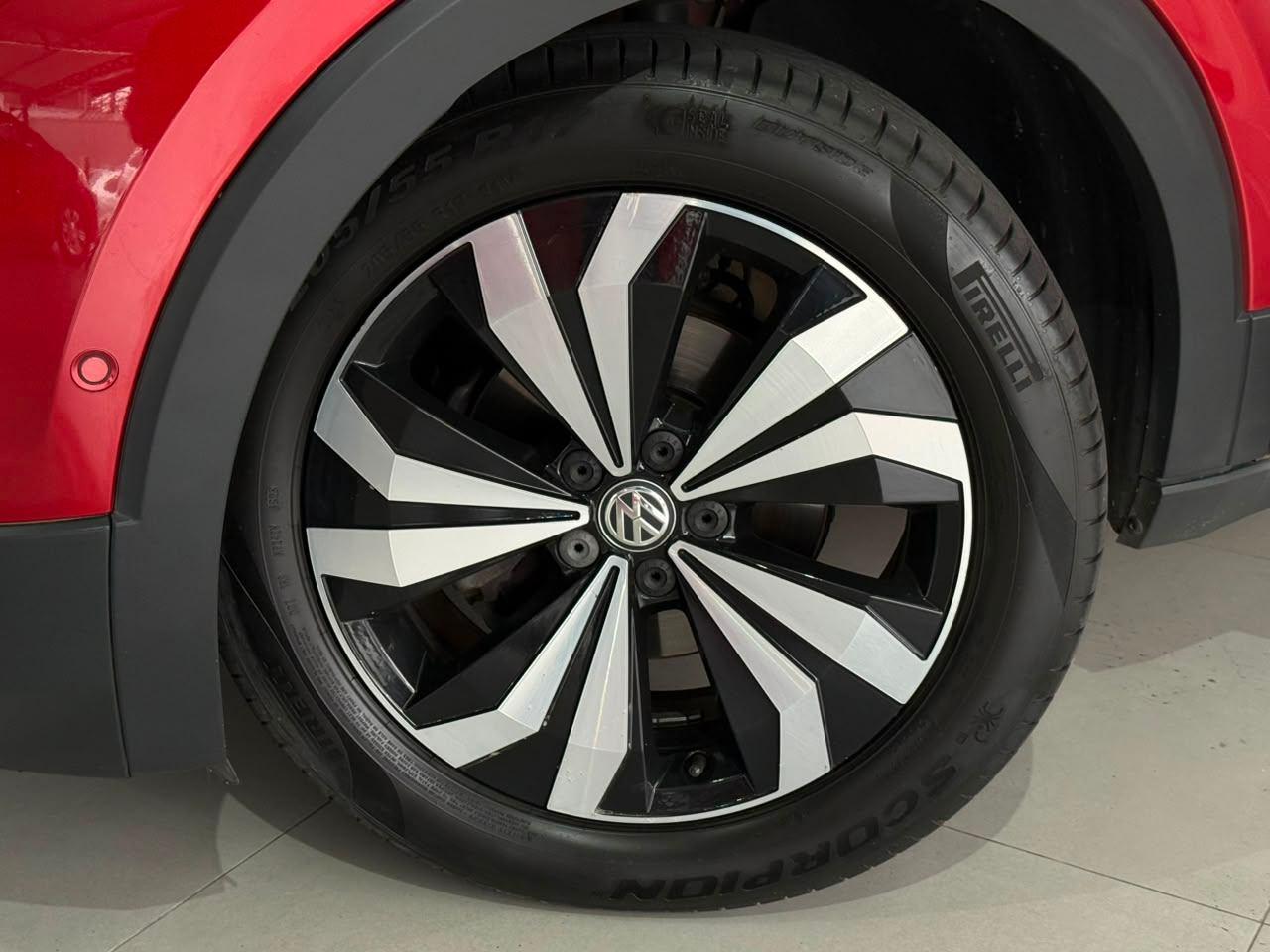 Foto numero 19 do veiculo Volkswagen T-Cross Hig. 250 TSI 1.4 Flex 16V 5p Aut  - Vermelha - 2022/2022