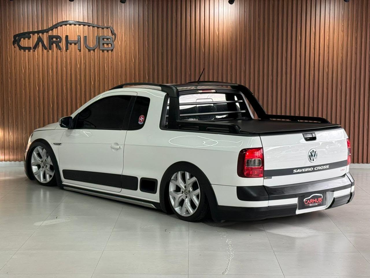Foto numero 2 do veiculo Volkswagen Saveiro W/NOVA  CE CROSS - Branca - 2013/2014