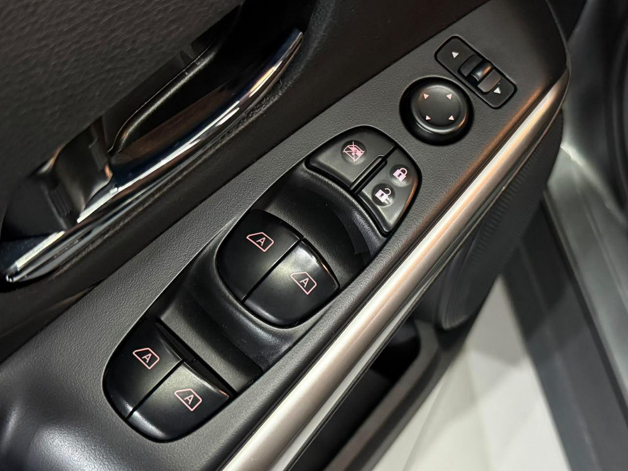 Foto numero 9 do veiculo Nissan Kicks SV CVT - Cinza - 2019/2020