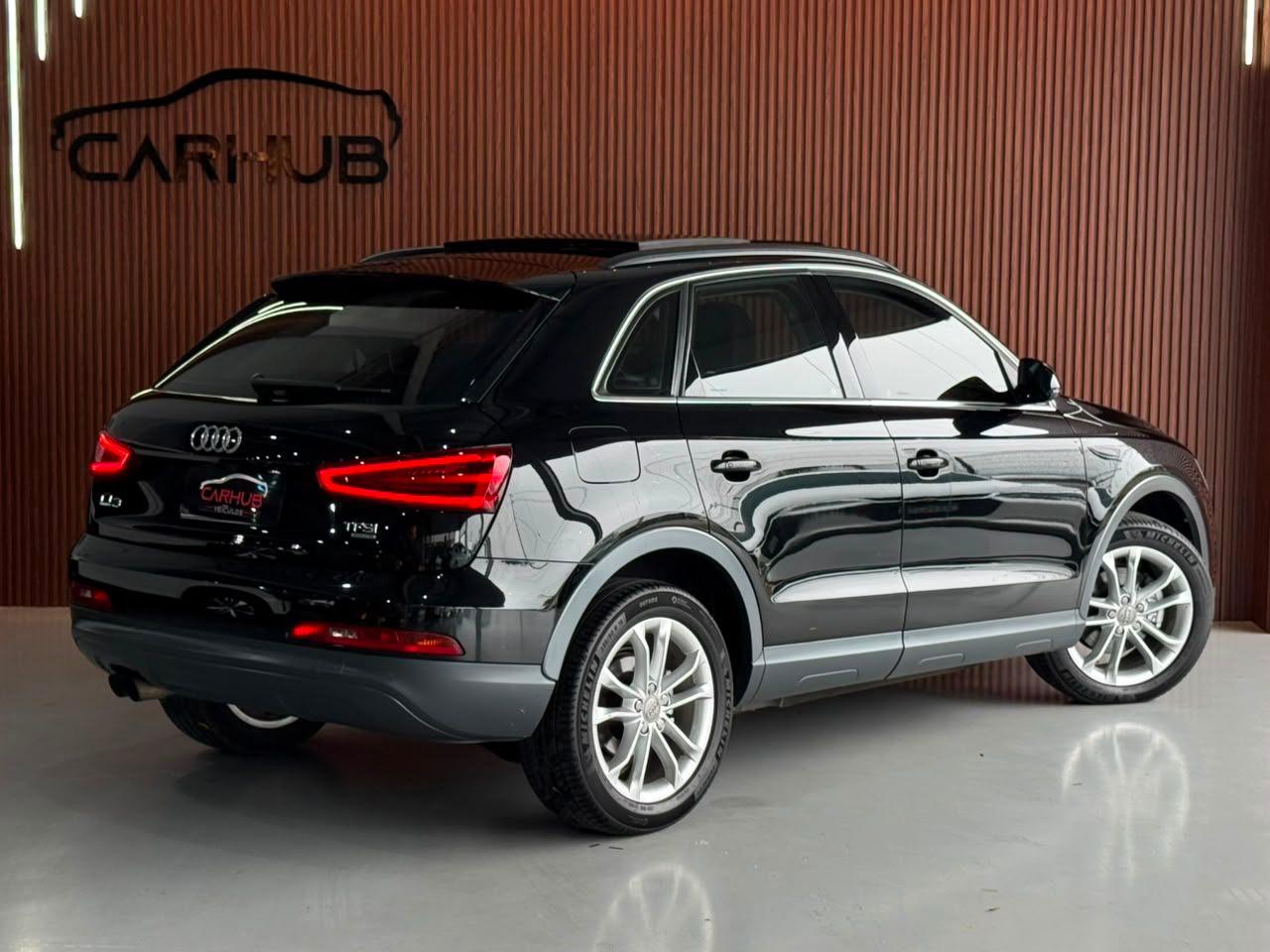 Foto numero 3 do veiculo Audi Q3 2.0 TFSI Quat. 170/180cv S-tronic 5p - Preta - 2015/2015